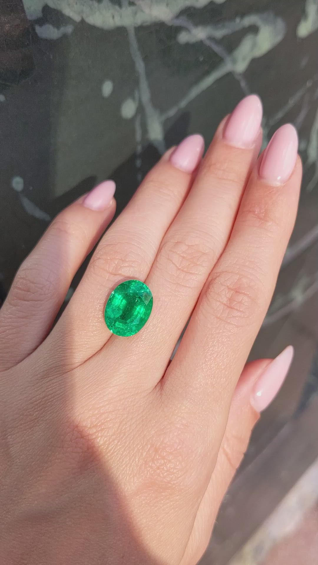 6.94 Ct. Emerald from Zambia Size Video