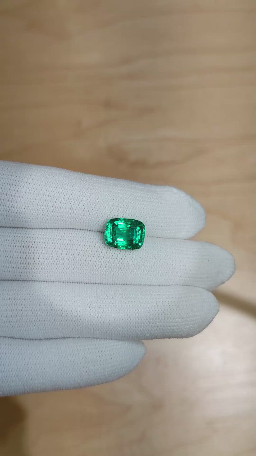 4.40 Ct. Emerald from Zambia Size Video