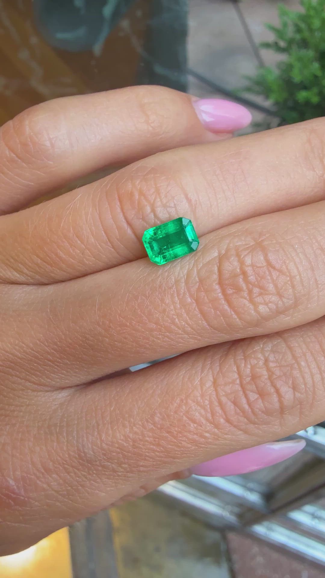 1.03 Ct. Emerald from Colombia Size Video