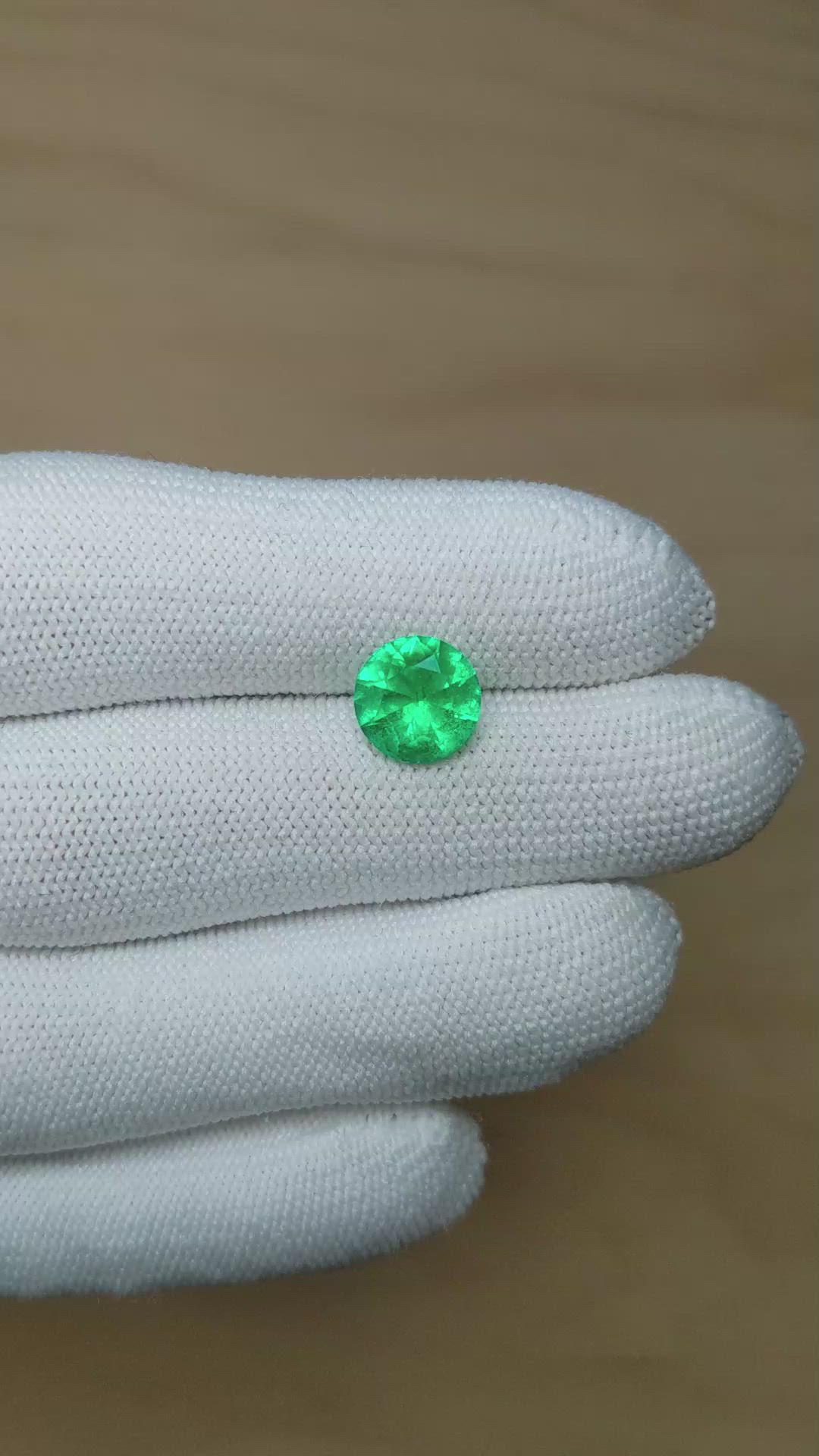 2.28 Ct. Emerald from Zambia Size Video