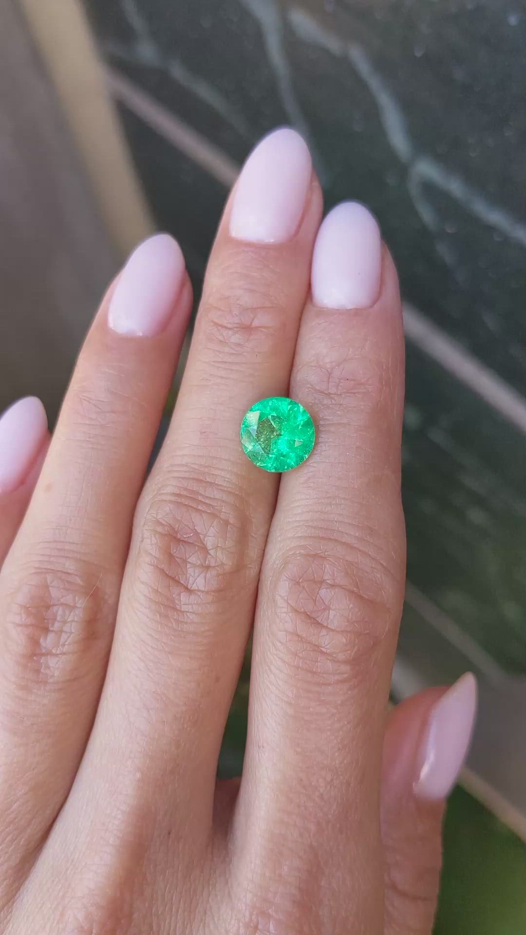 2.28 Ct. Emerald from Zambia Size Video