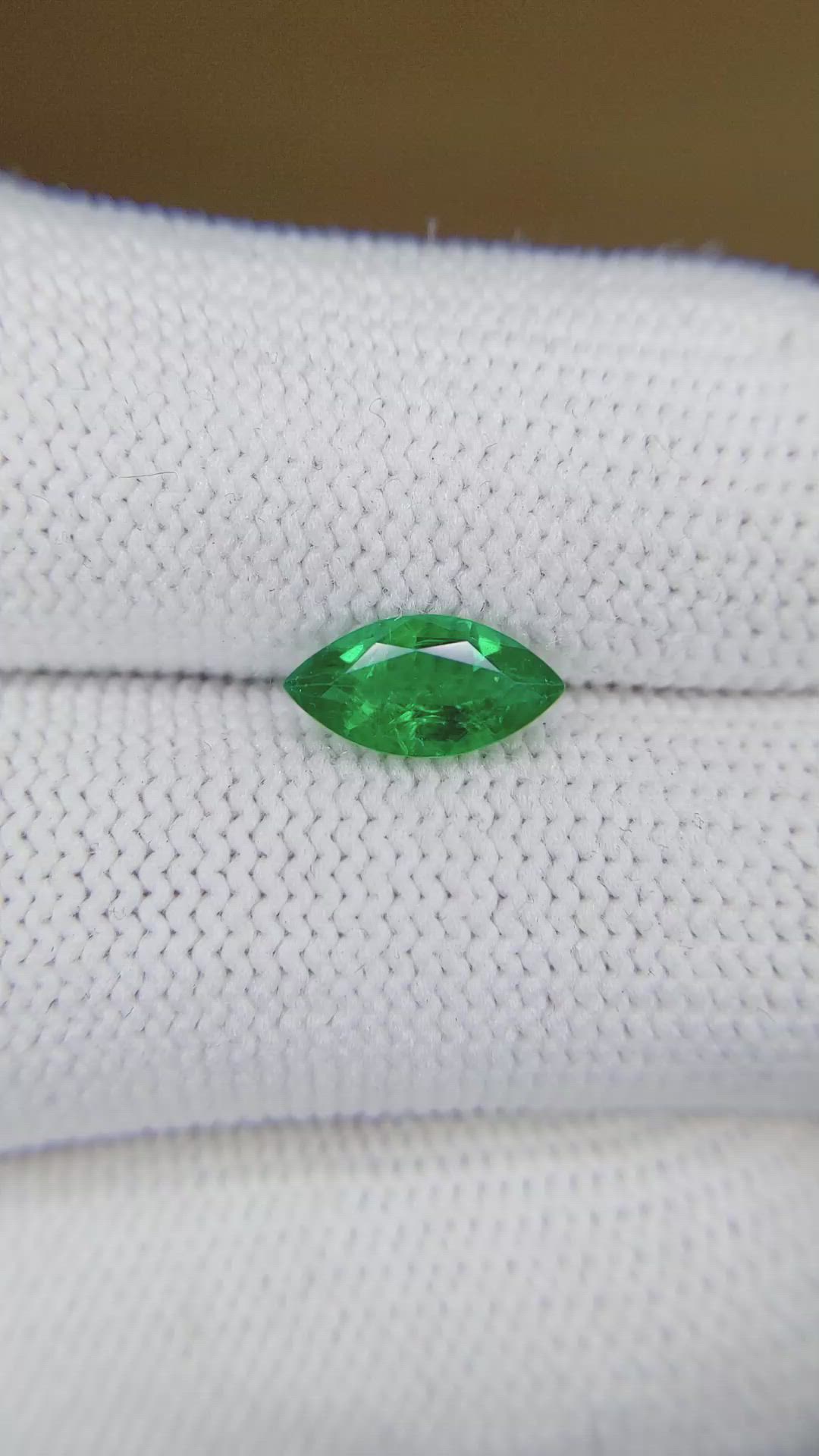 0.95 Ct. Emerald from Zambia Size Video
