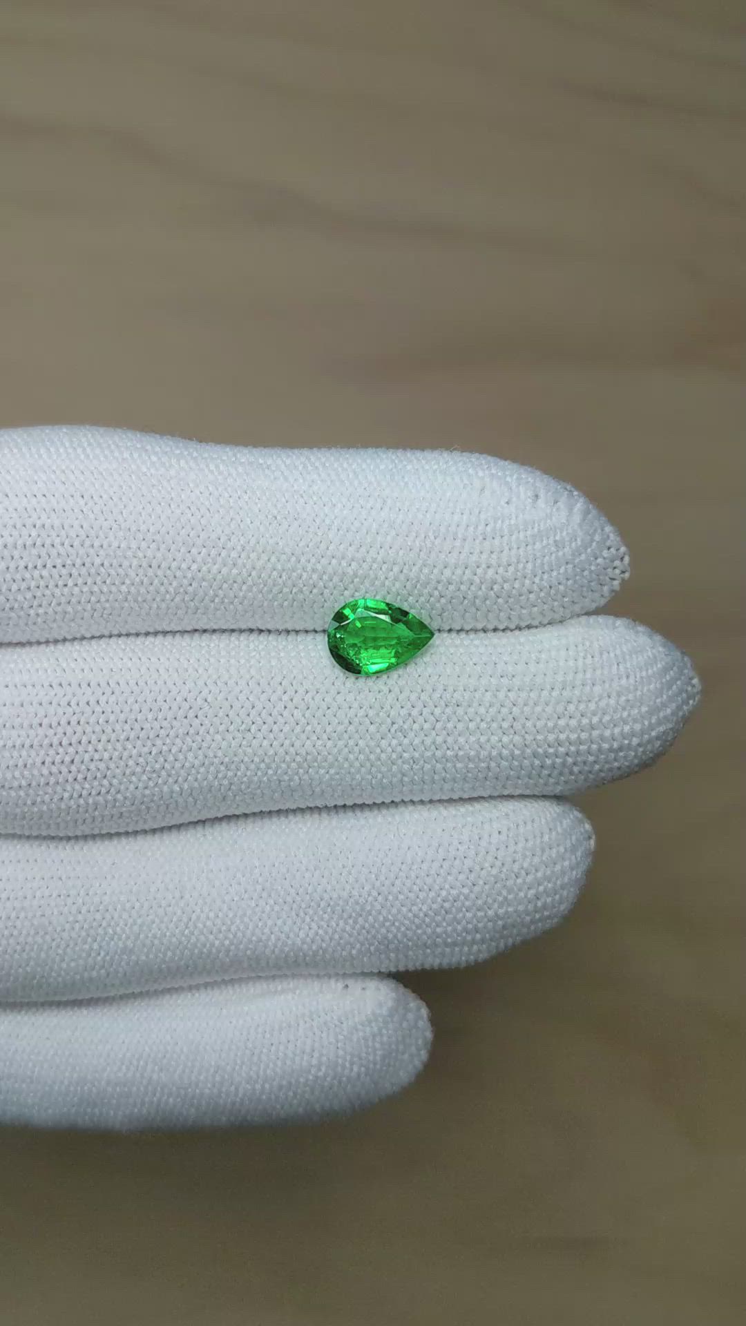 0.98 Ct. Emerald from Zambia Size Video