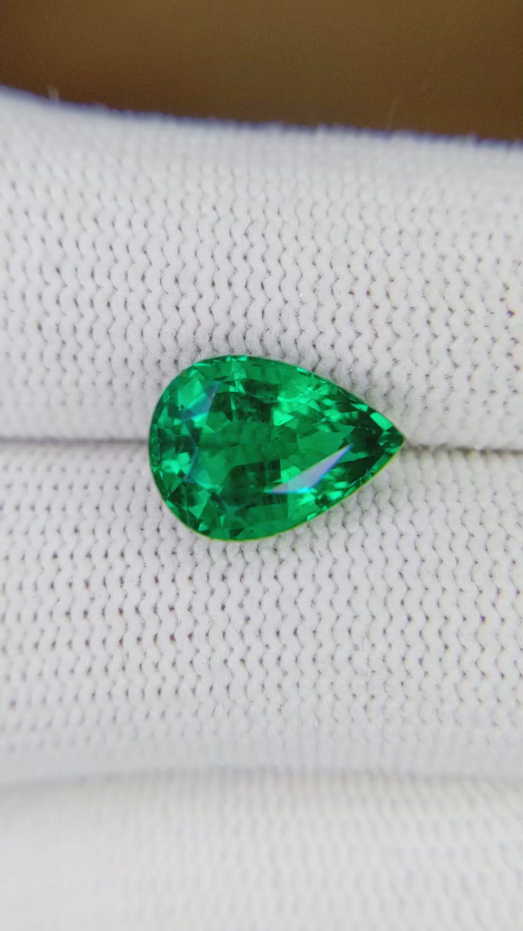 3.30 Ct. Emerald from Zambia Size Video
