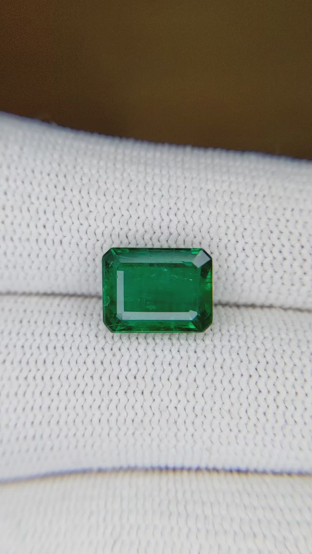 3.26 Ct. Emerald from Afghanistan Size Video