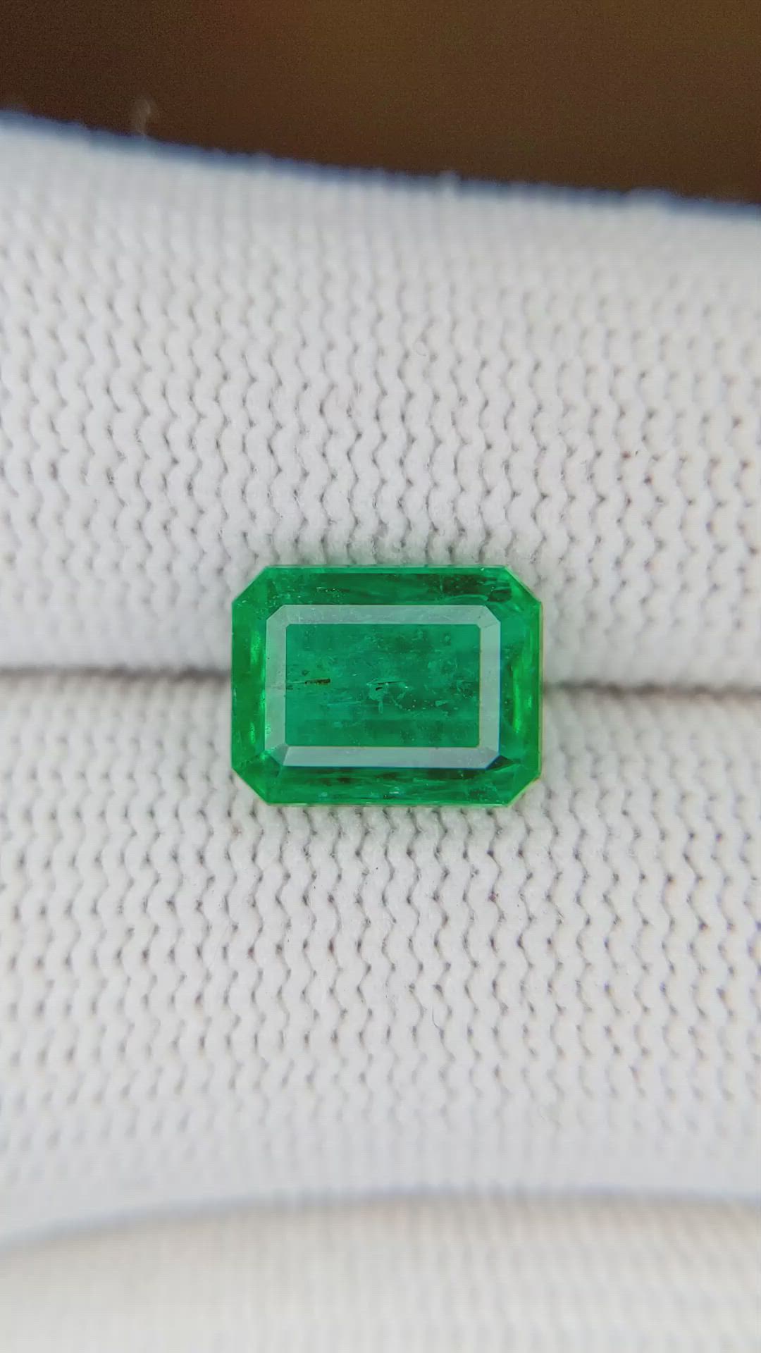 2.27 Ct. Emerald from Zambia Size Video