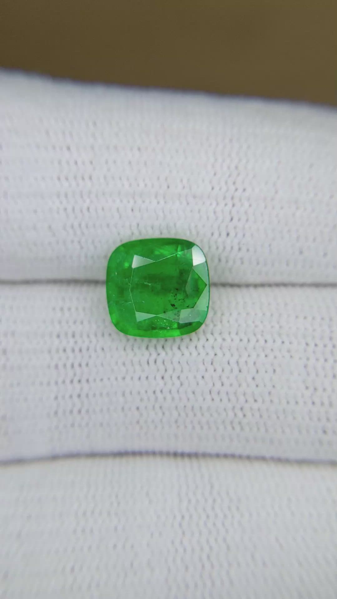 2.71 Ct. Emerald from Zambia Size Video