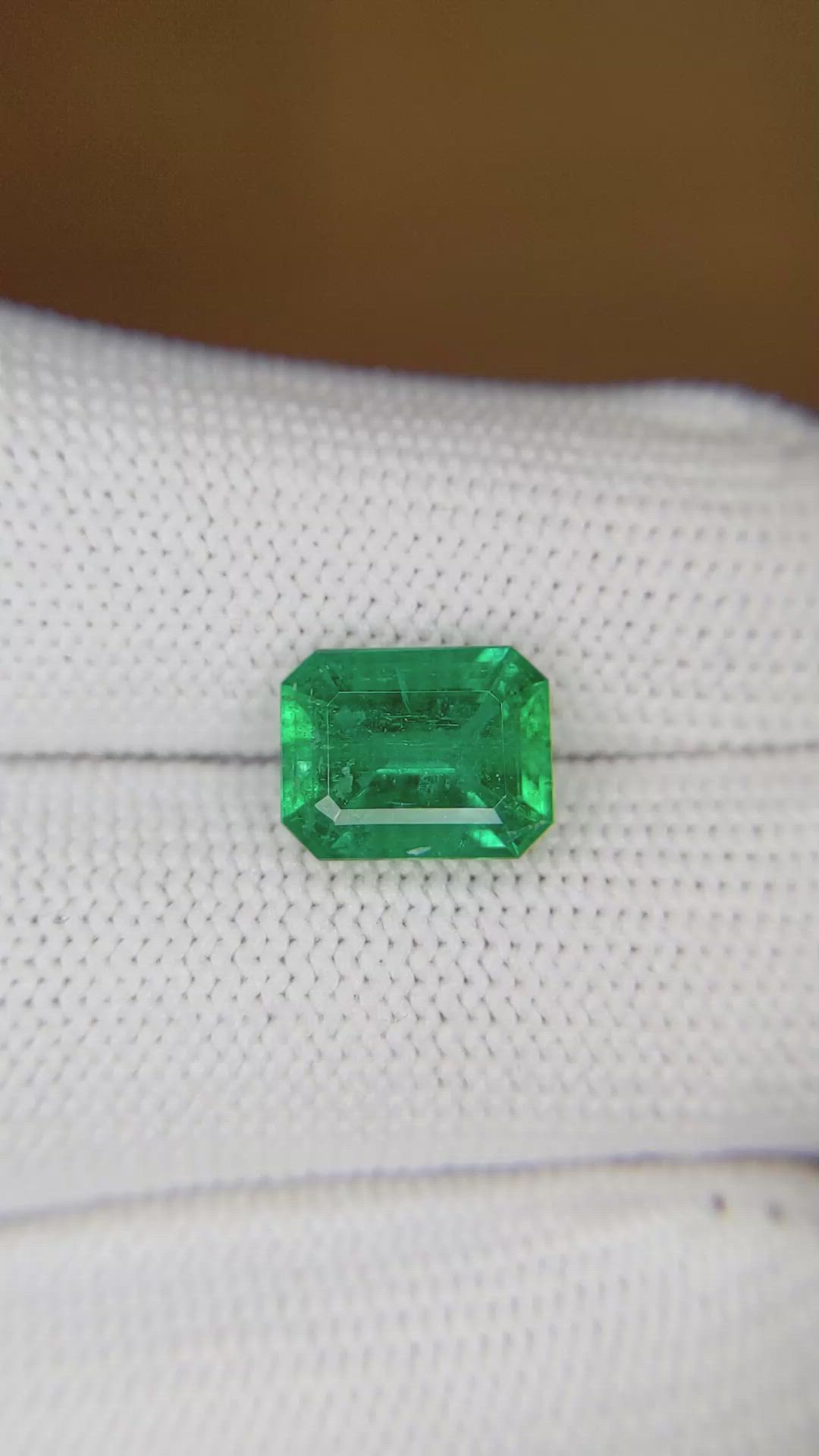 2.95 Ct. Emerald from Zambia Size Video
