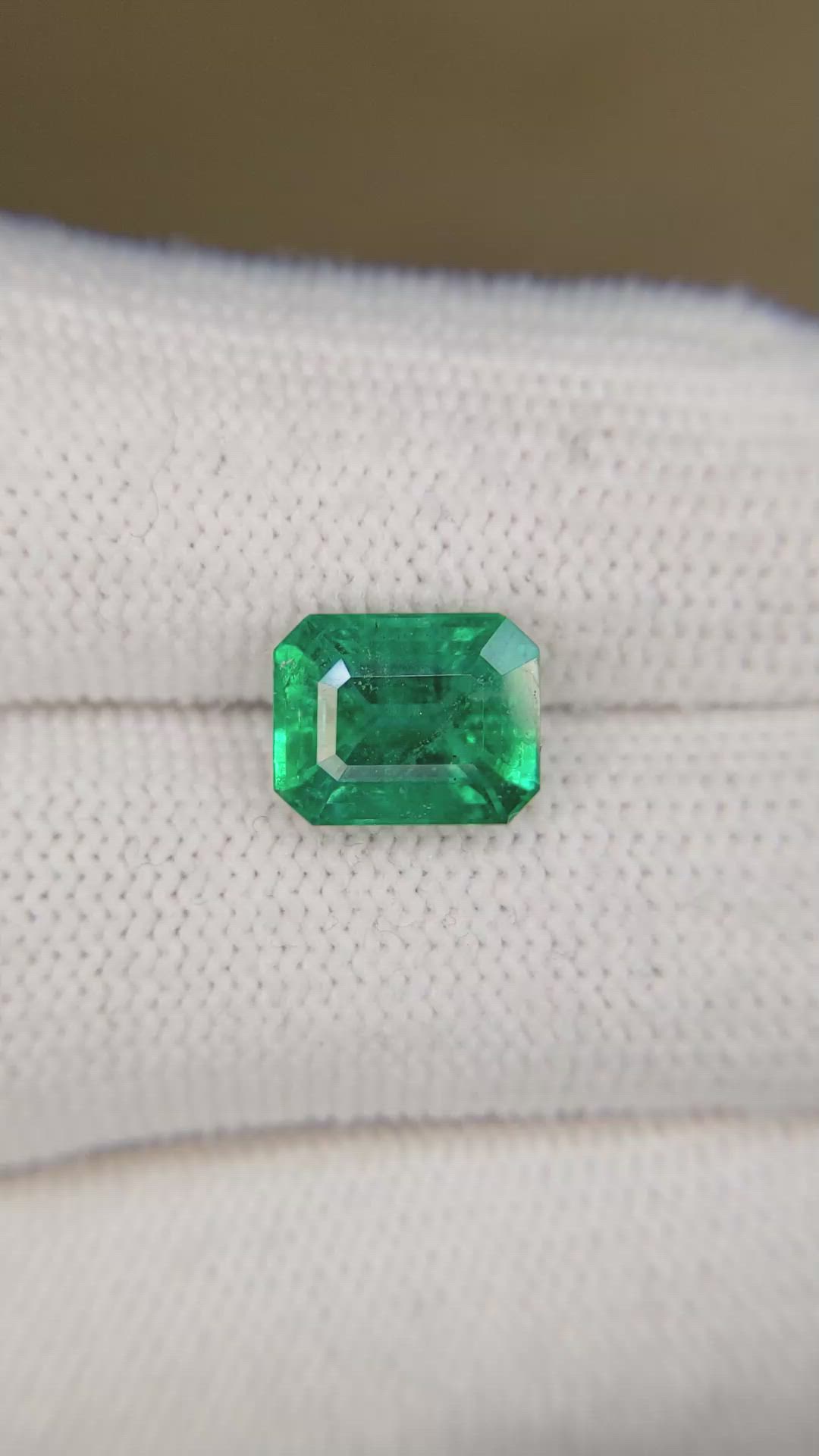 2.98 Ct. Emerald from Zambia Size Video