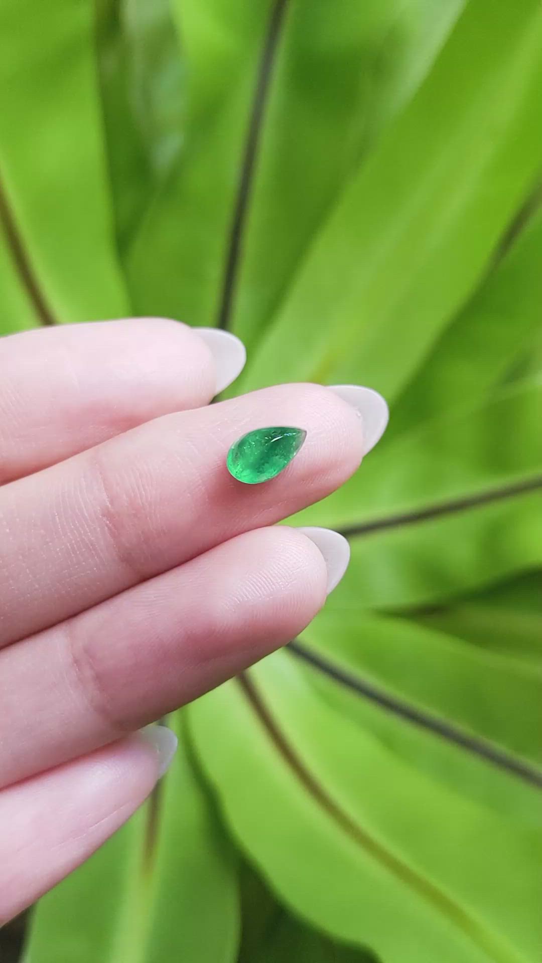 1.04 Ct. Cabochon Emerald from Pakistan Size Video