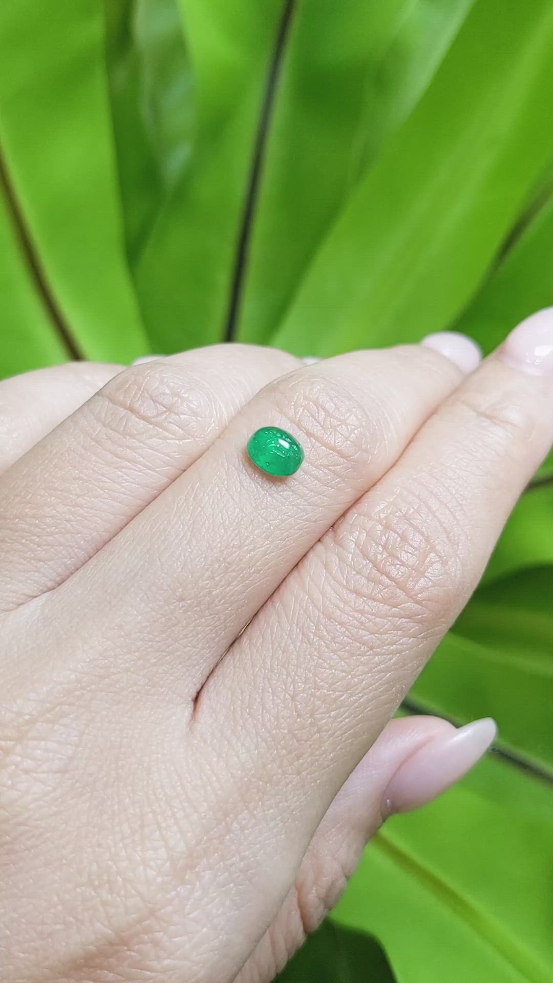 0.73 Ct. Cabochon Emerald from Pakistan Size Video