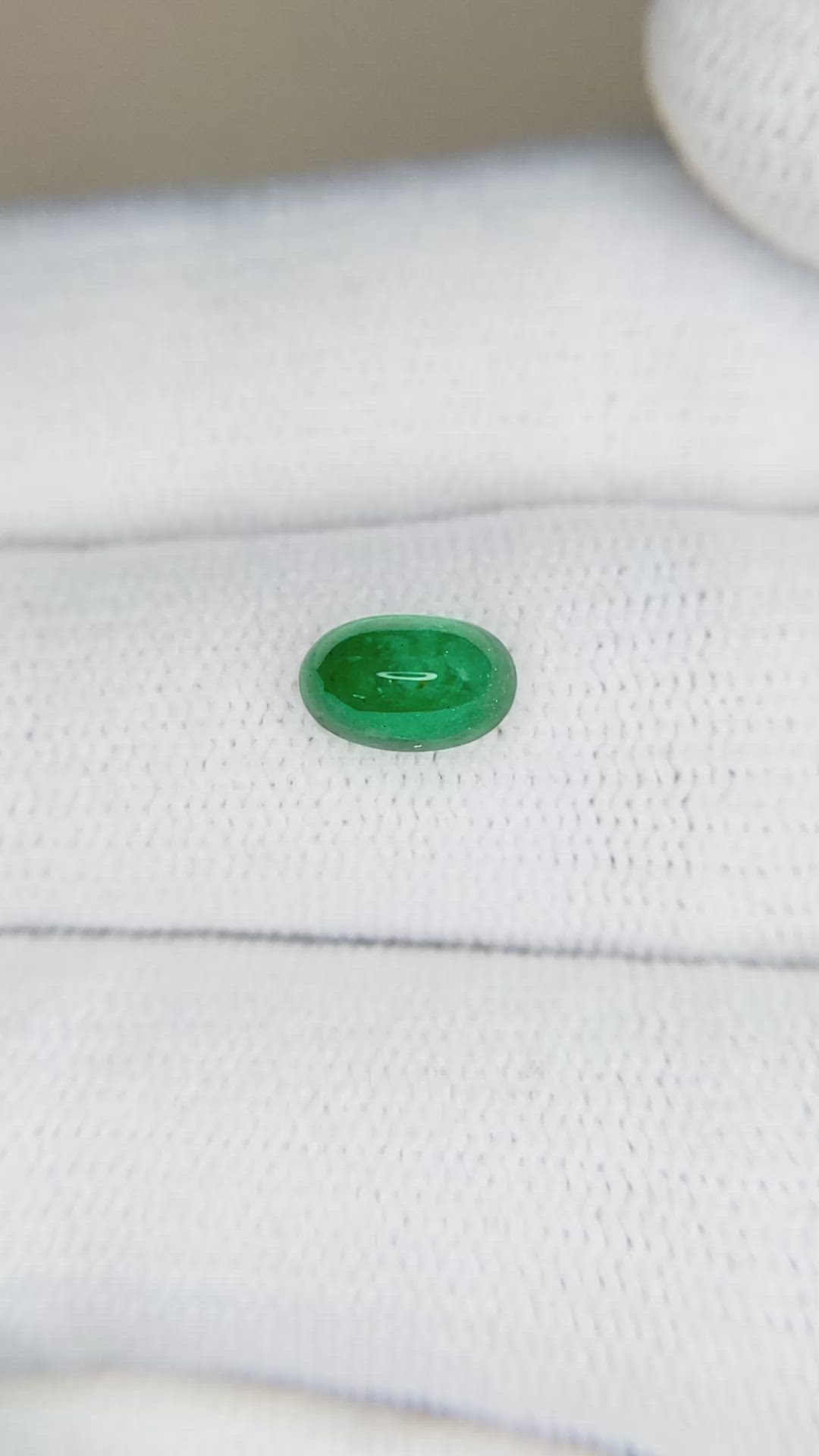 0.80 Ct. Cabochon Emerald from Pakistan Size Video