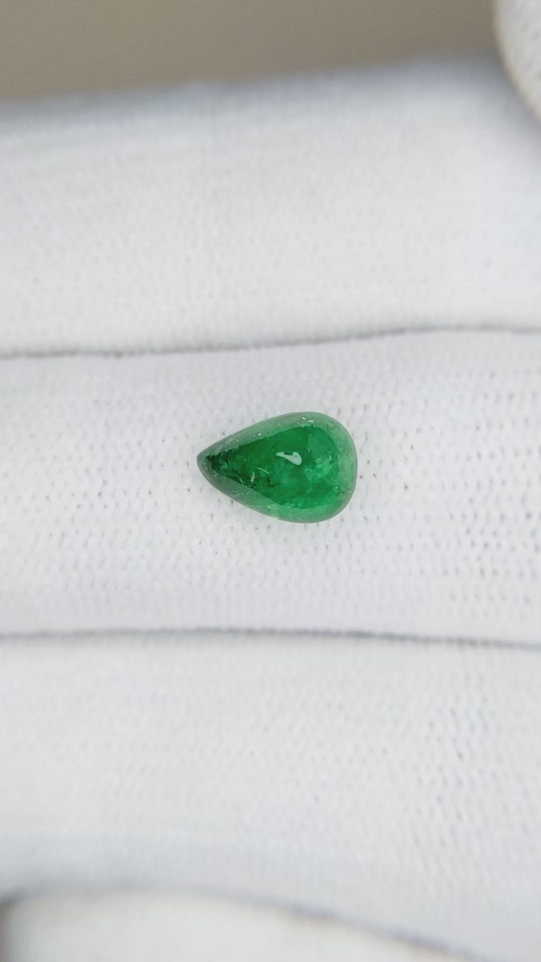 1.18 Ct. Cabochon Emerald from Pakistan Size Video