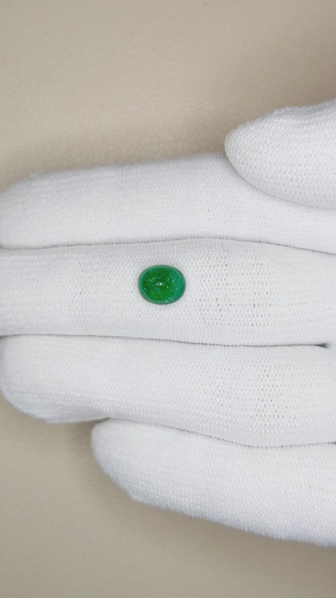 1.30 Ct. Cabochon Emerald from Pakistan Size Video