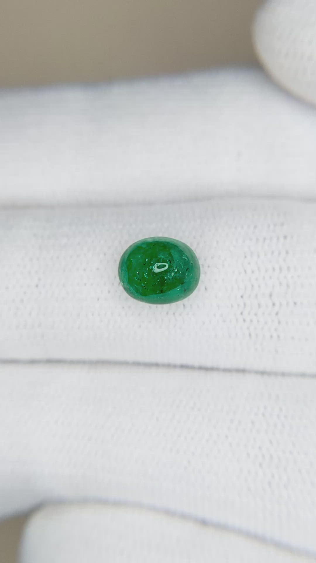 1.30 Ct. Cabochon Emerald from Pakistan Size Video