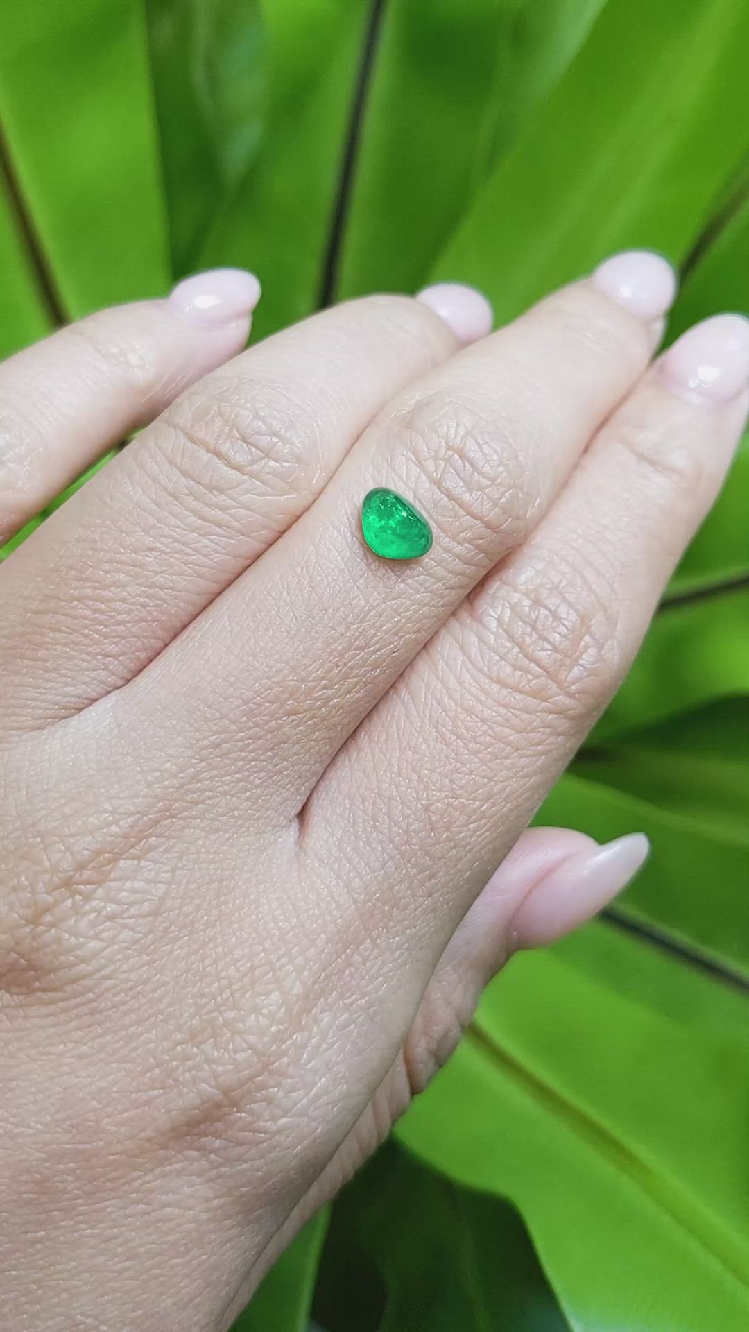 0.83 Ct. Cabochon Emerald from Pakistan Size Video