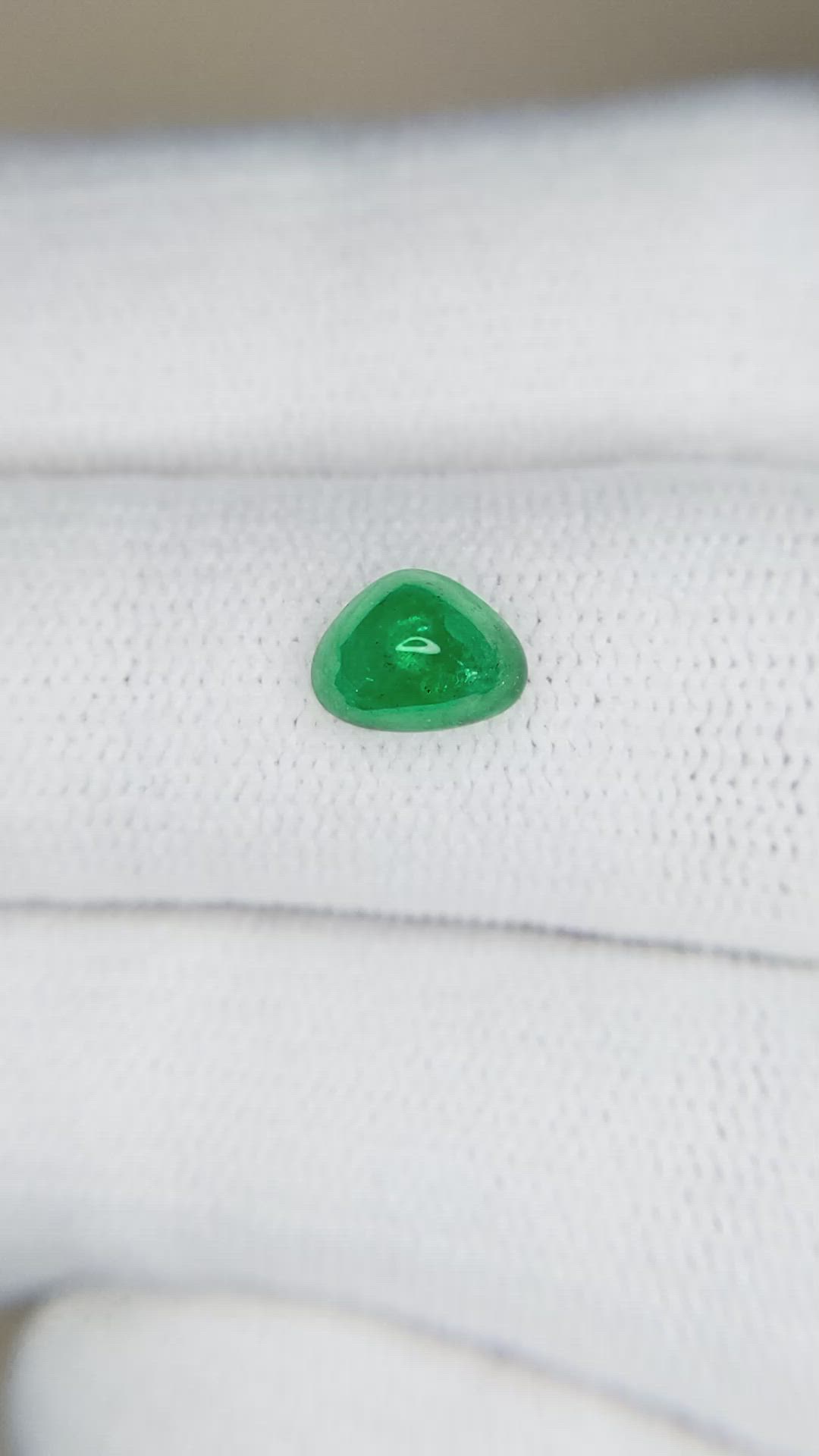 0.83 Ct. Cabochon Emerald from Pakistan Size Video