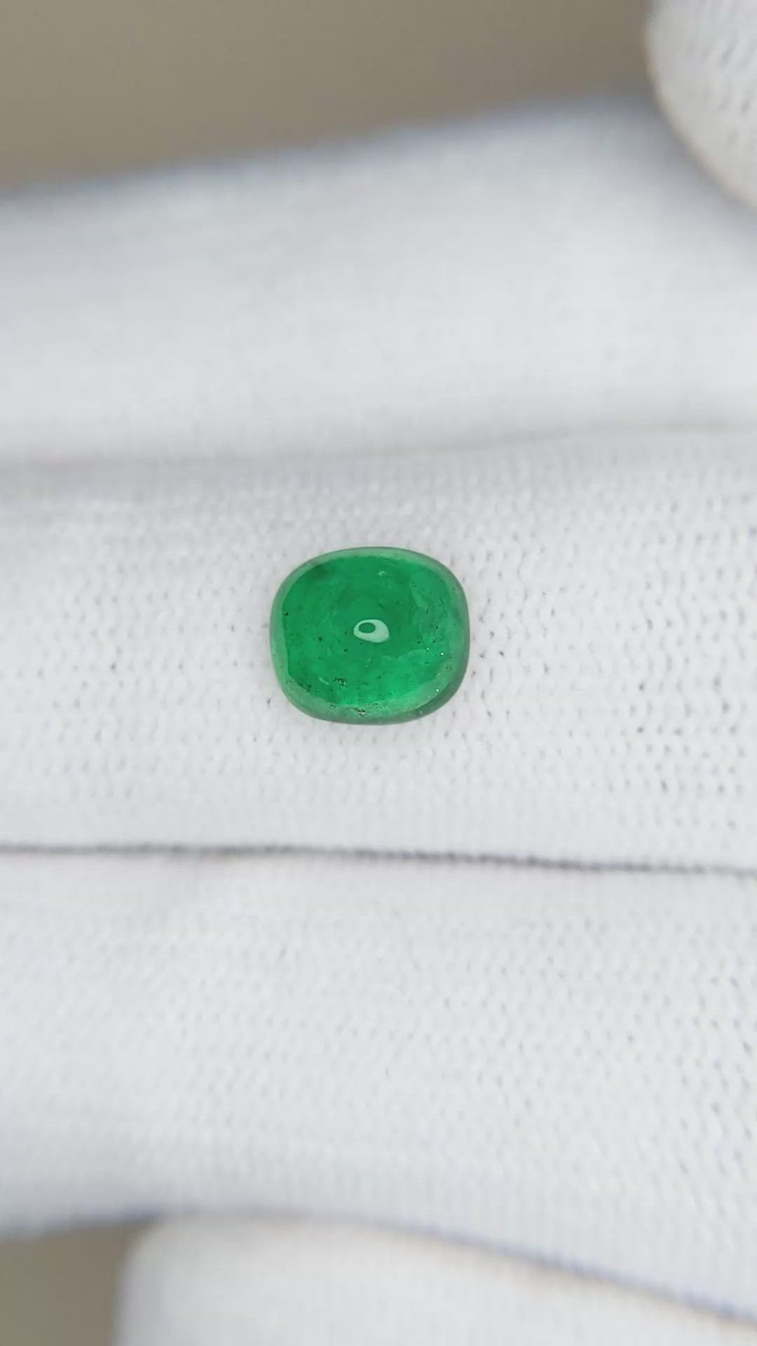 1.10 Ct. Cabochon Emerald from Pakistan Size Video