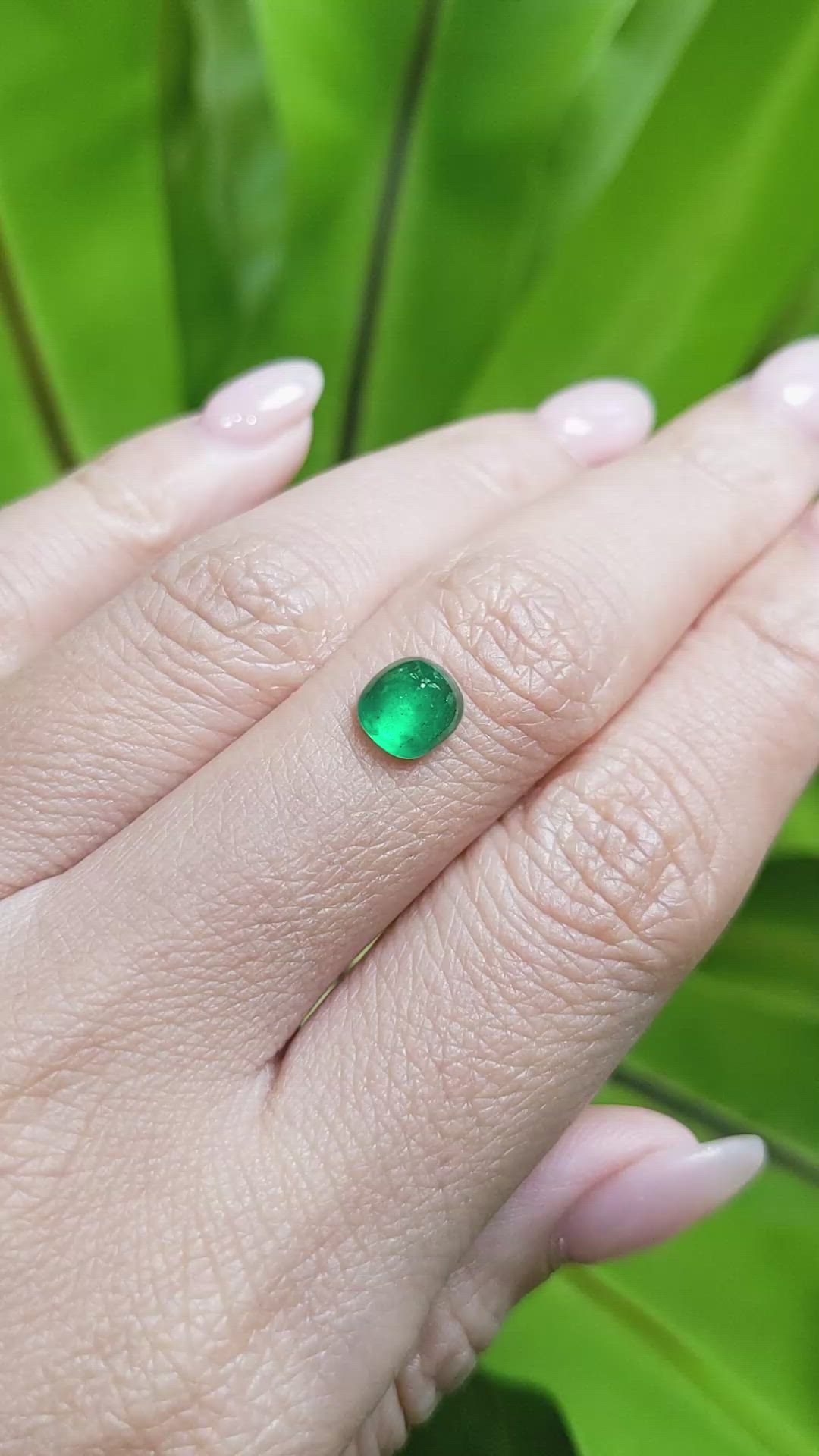 1.10 Ct. Cabochon Emerald from Pakistan Size Video