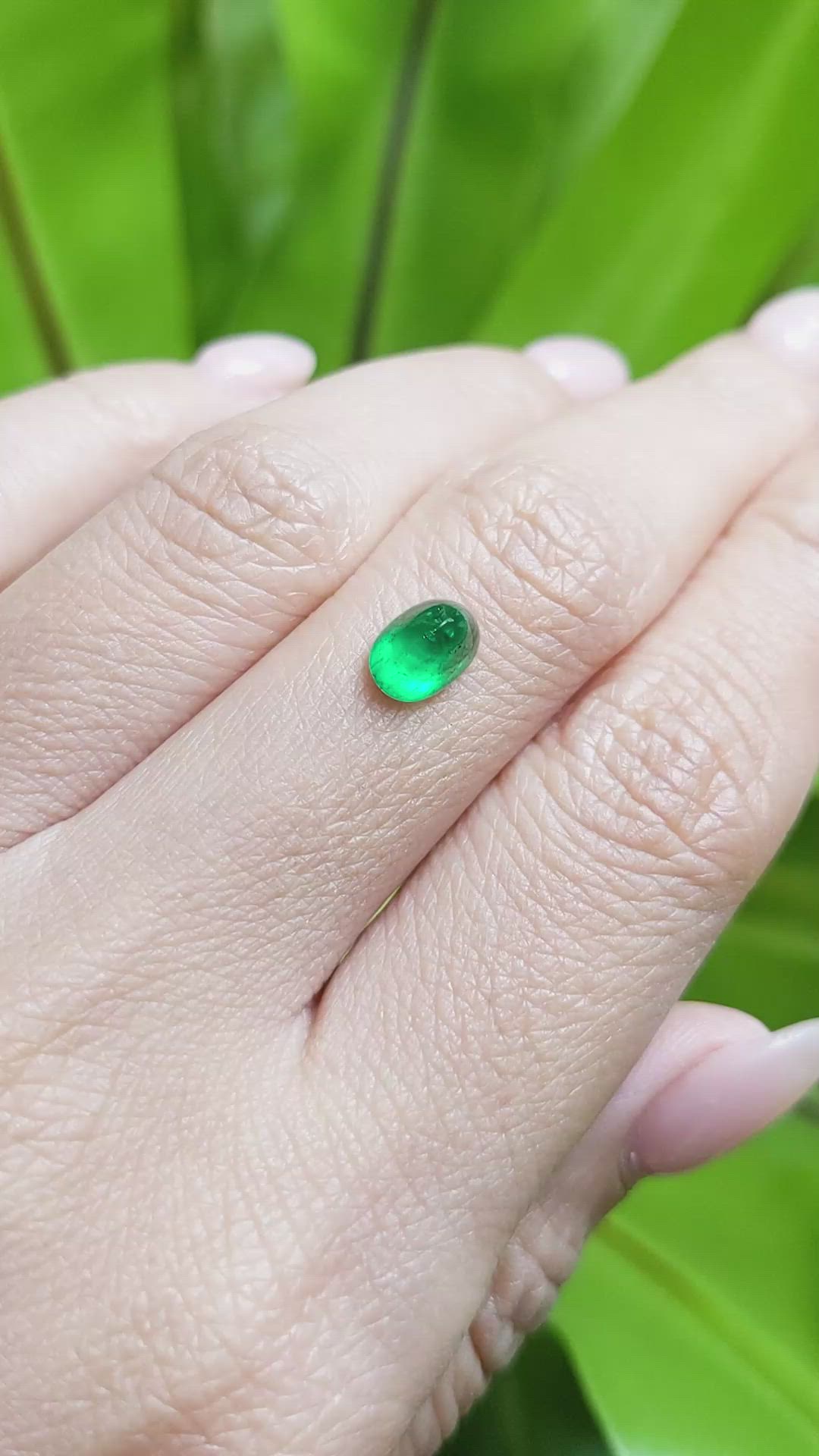 1.11 Ct. Cabochon Emerald from Pakistan Size Video