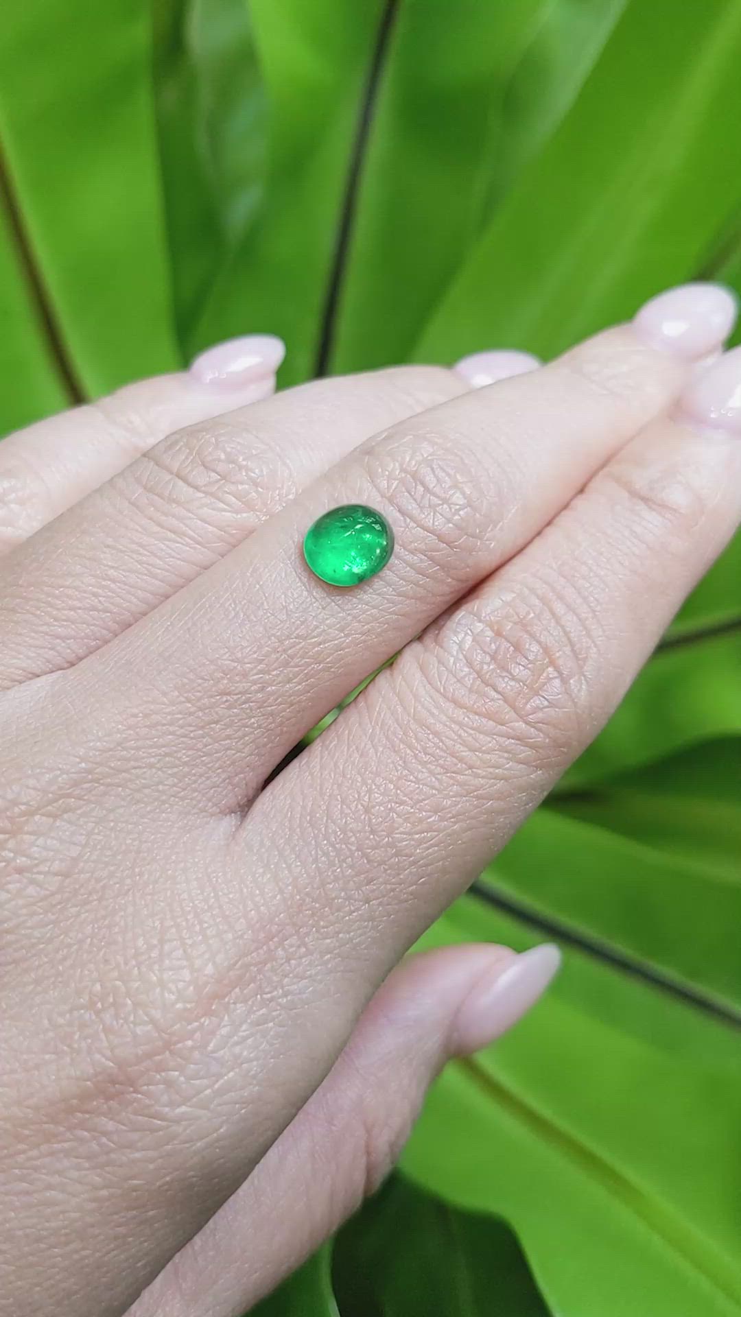 1.32 Ct. Cabochon Emerald from Pakistan Size Video