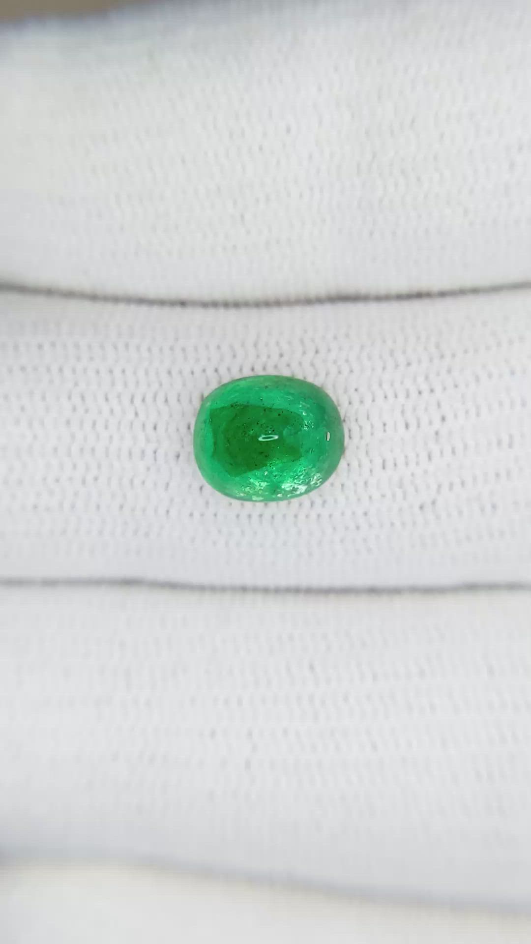 1.66 Ct. Cabochon Emerald from Pakistan Size Video