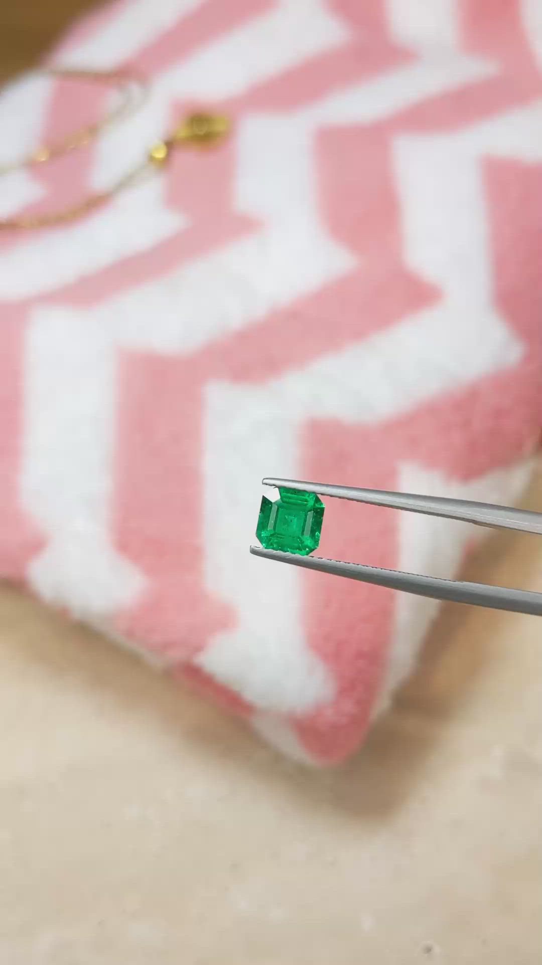 1.00 Ct. Emerald from Zambia Size Video