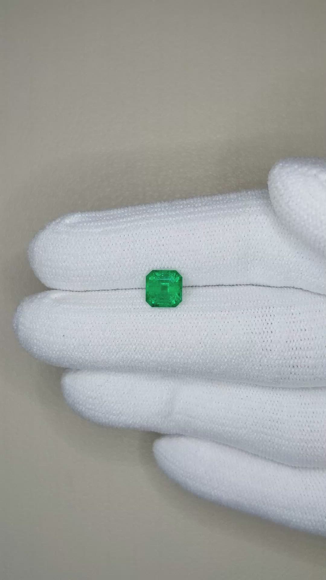 1.00 Ct. Emerald from Zambia Size Video