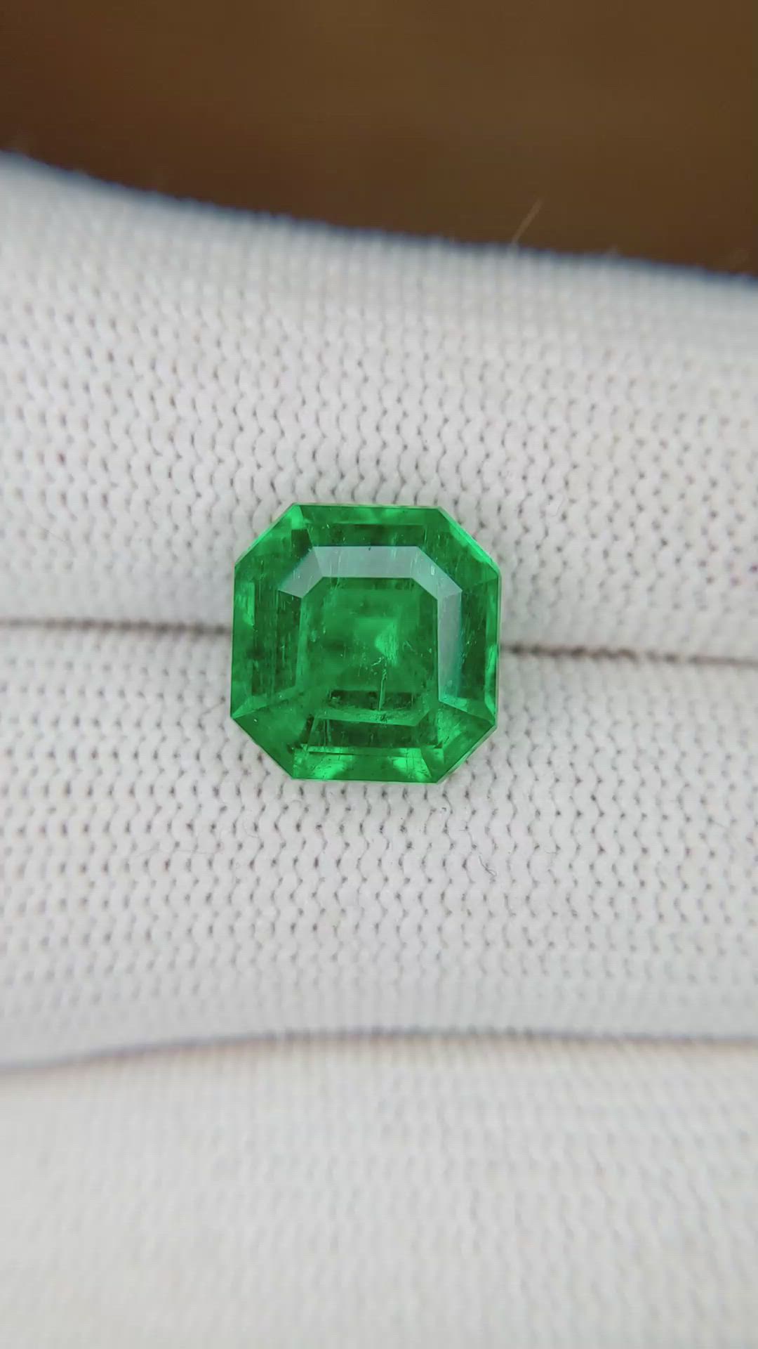 4.18 Ct. Emerald from Colombia Size Video
