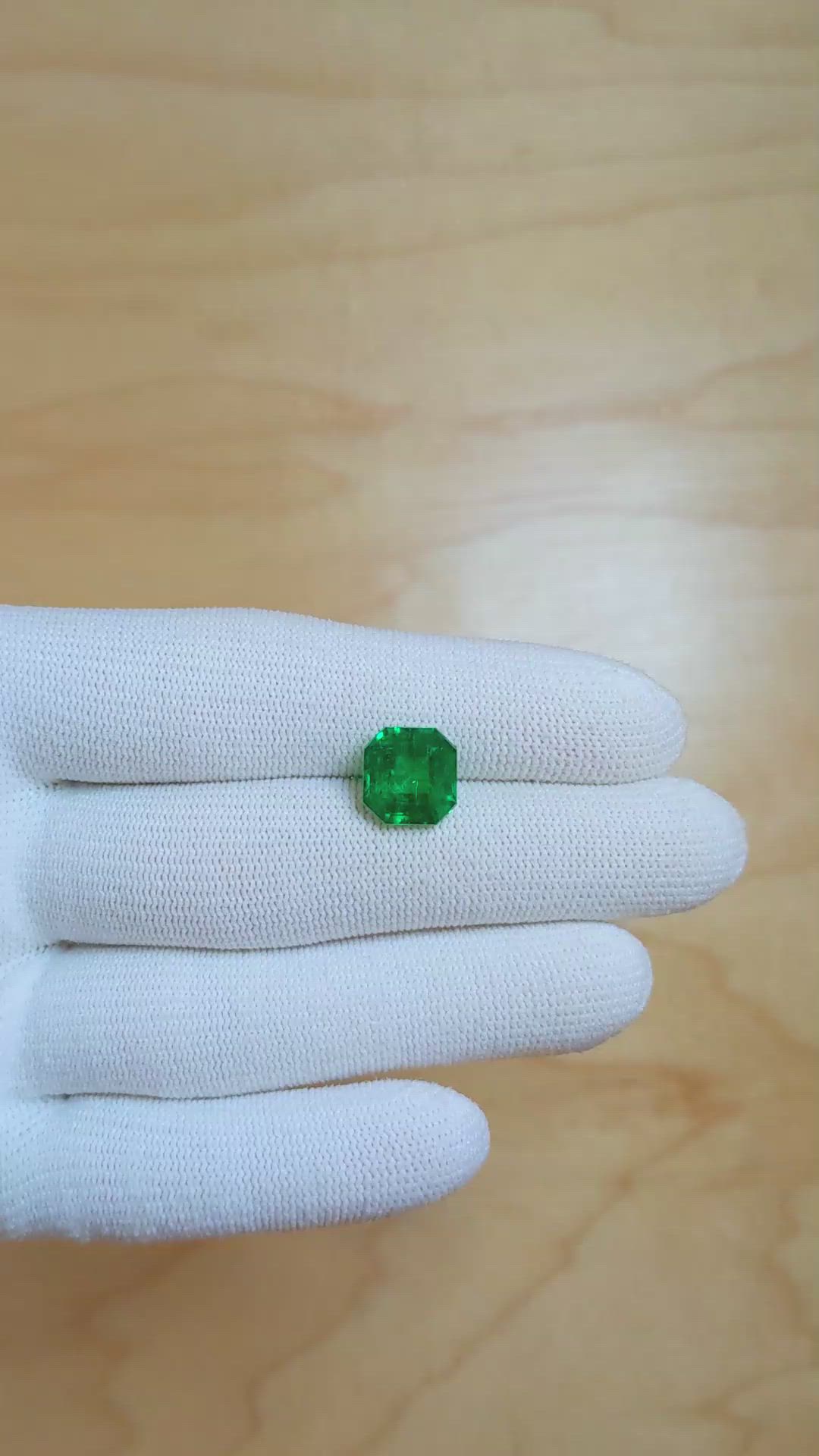 4.18 Ct. Emerald from Colombia Size Video