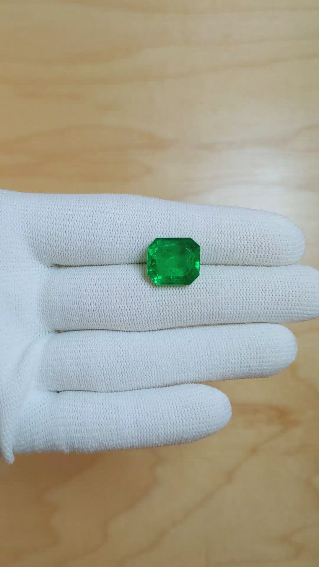 7.85 Ct. Emerald from Colombia Size Video