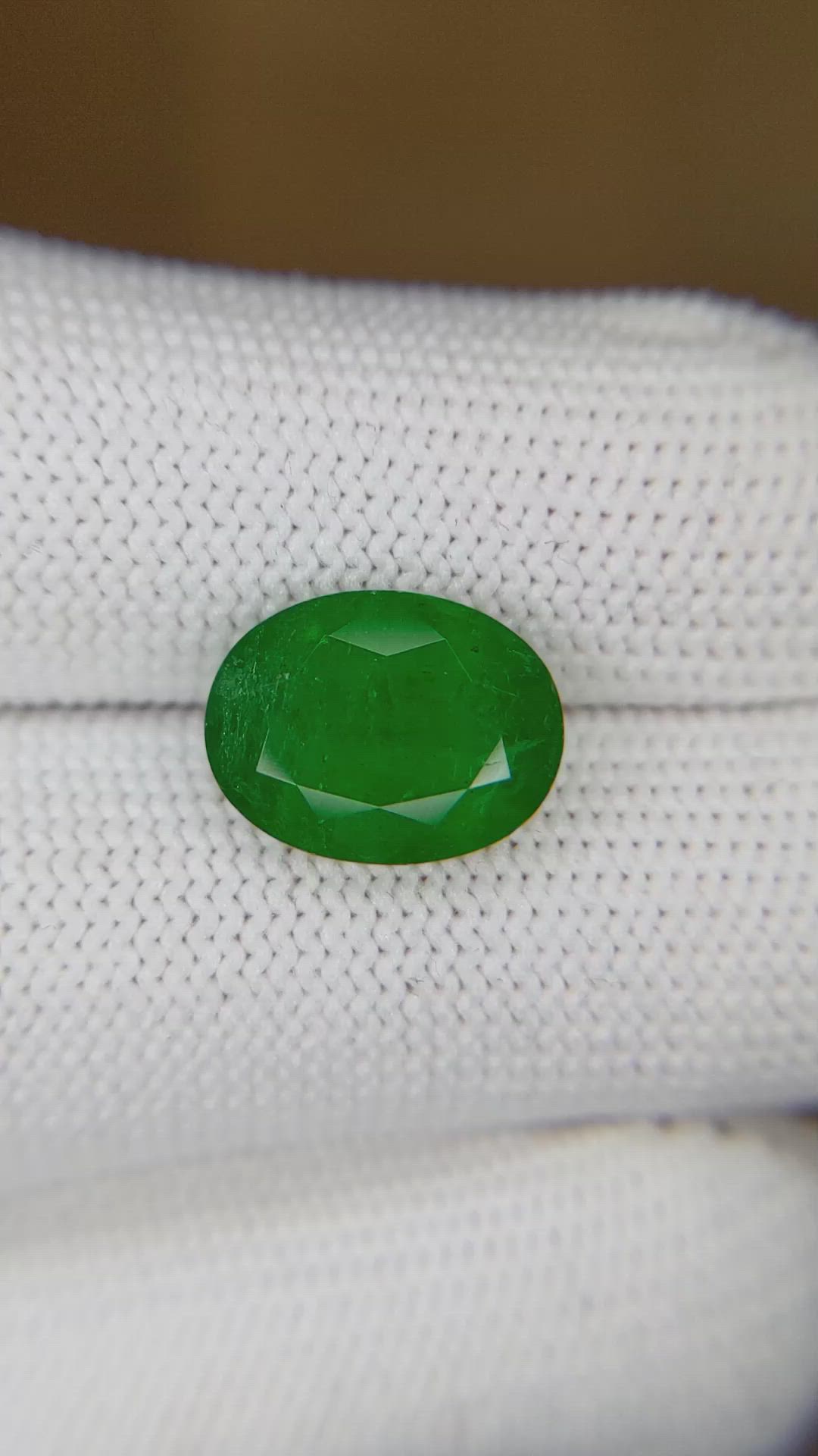 4.34 Ct. Emerald from Zambia Size Video