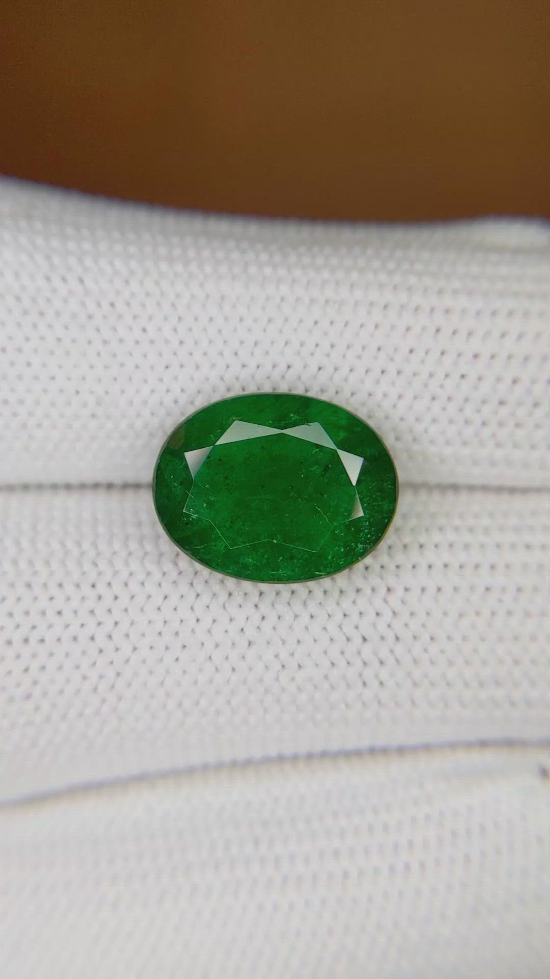 4.94 Ct. Emerald from Zambia Size Video