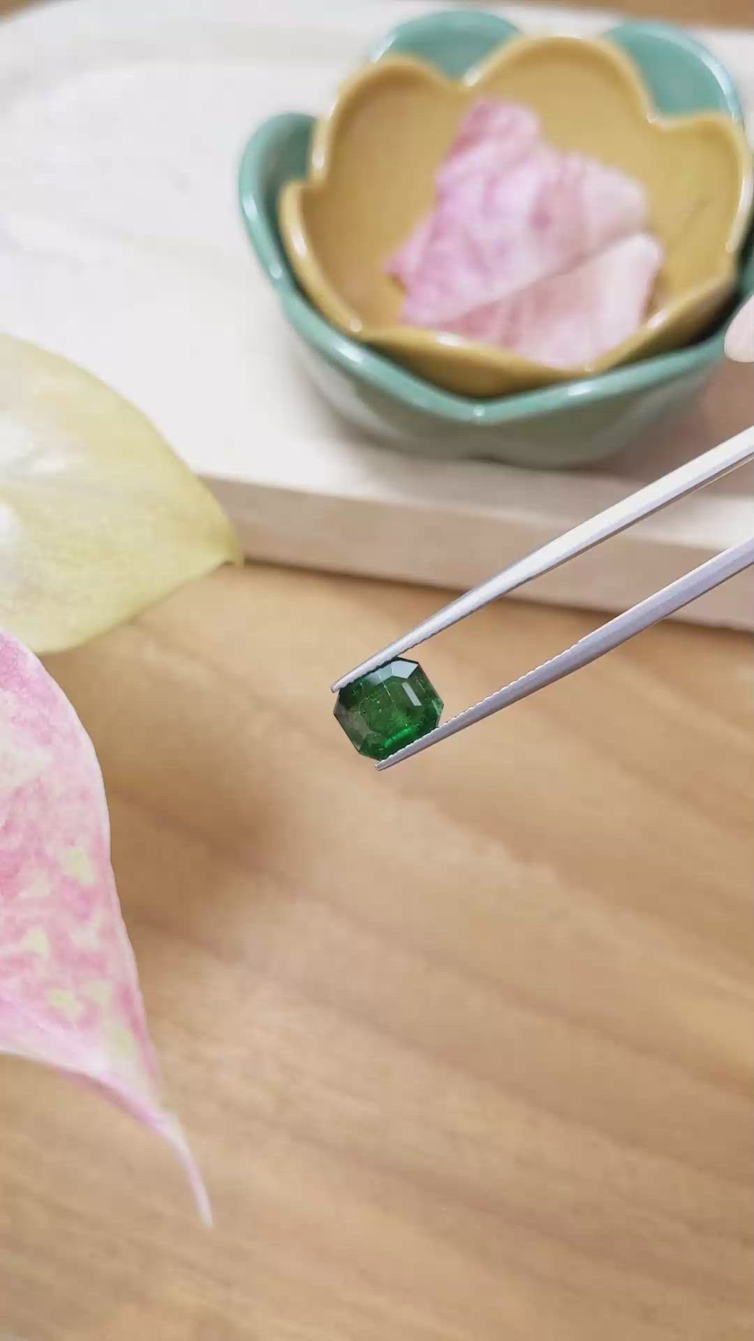 2.10 Ct. Emerald from Zambia Size Video