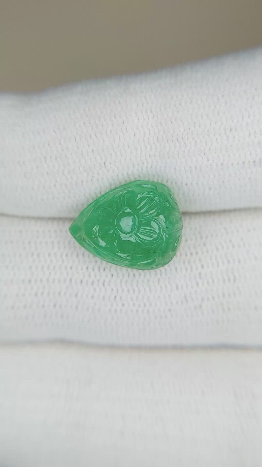5.88 Ct. Emerald from Zambia Size Video