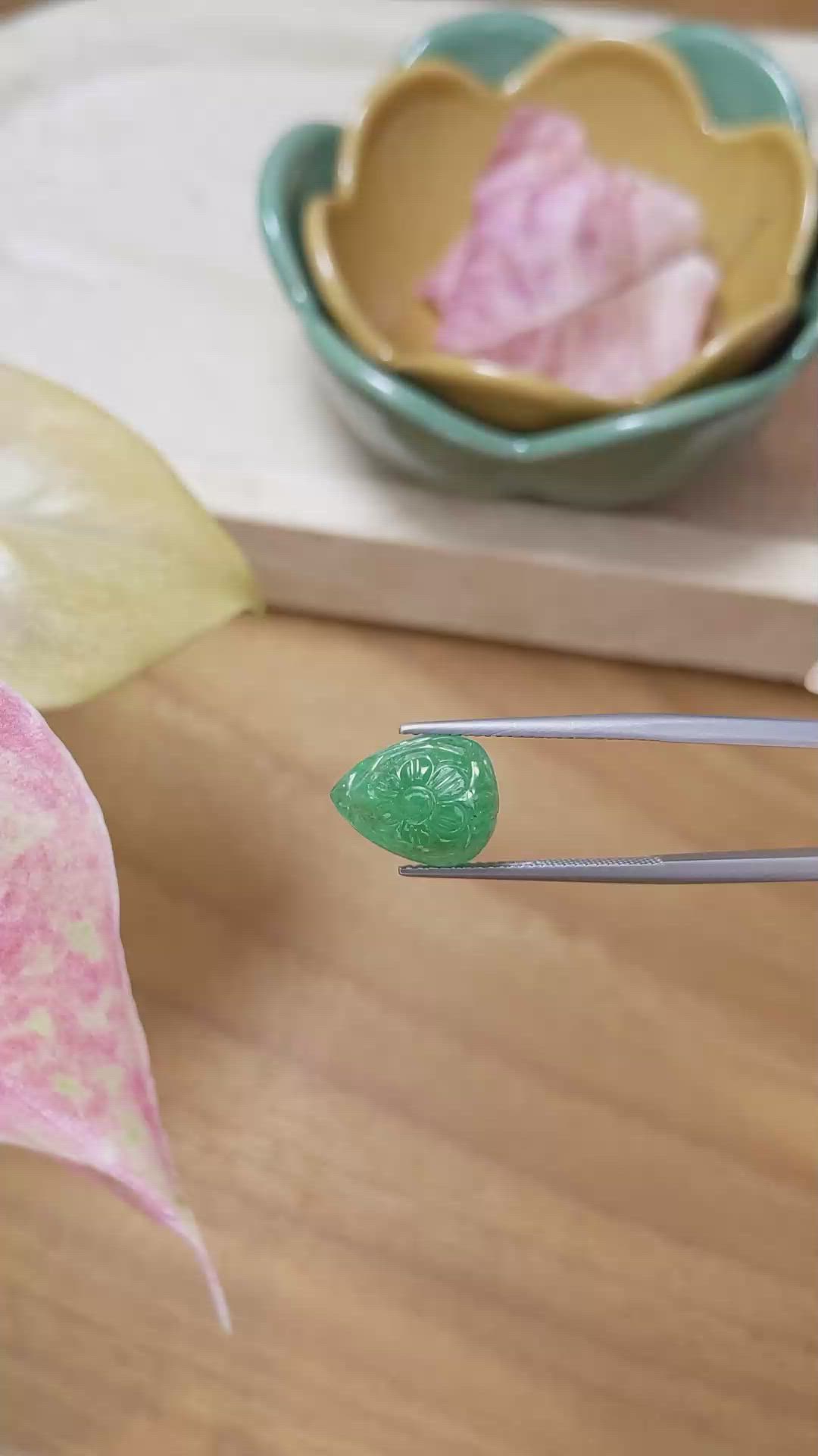5.88 Ct. Emerald from Zambia Size Video