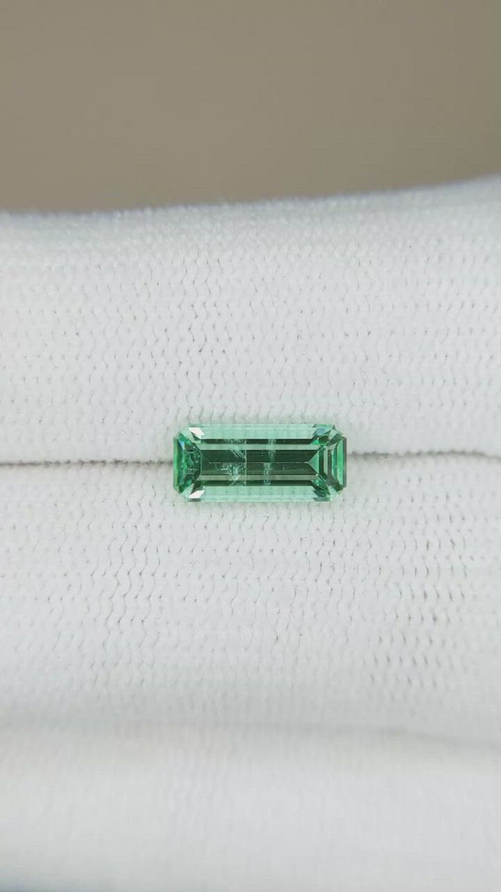 1.16 Ct. Emerald from Russia Size Video