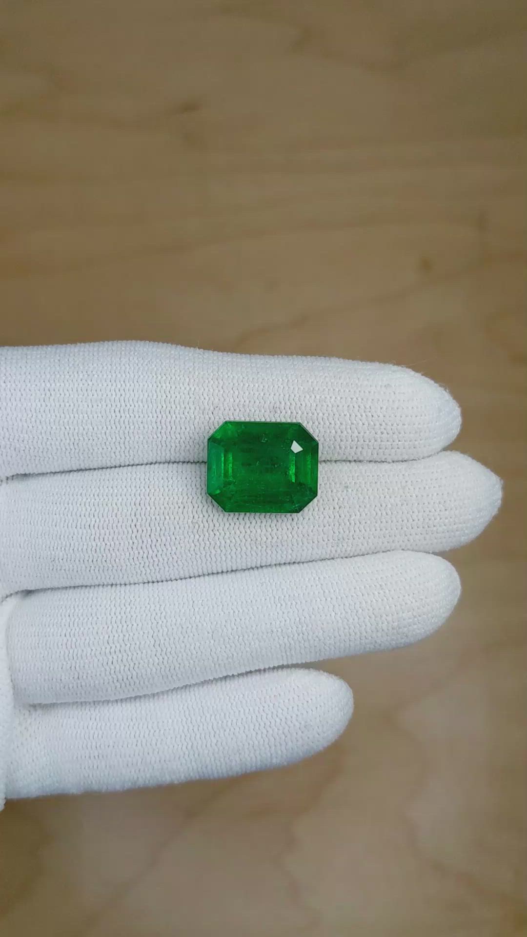 11.18 Ct. Emerald from Zambia Size Video