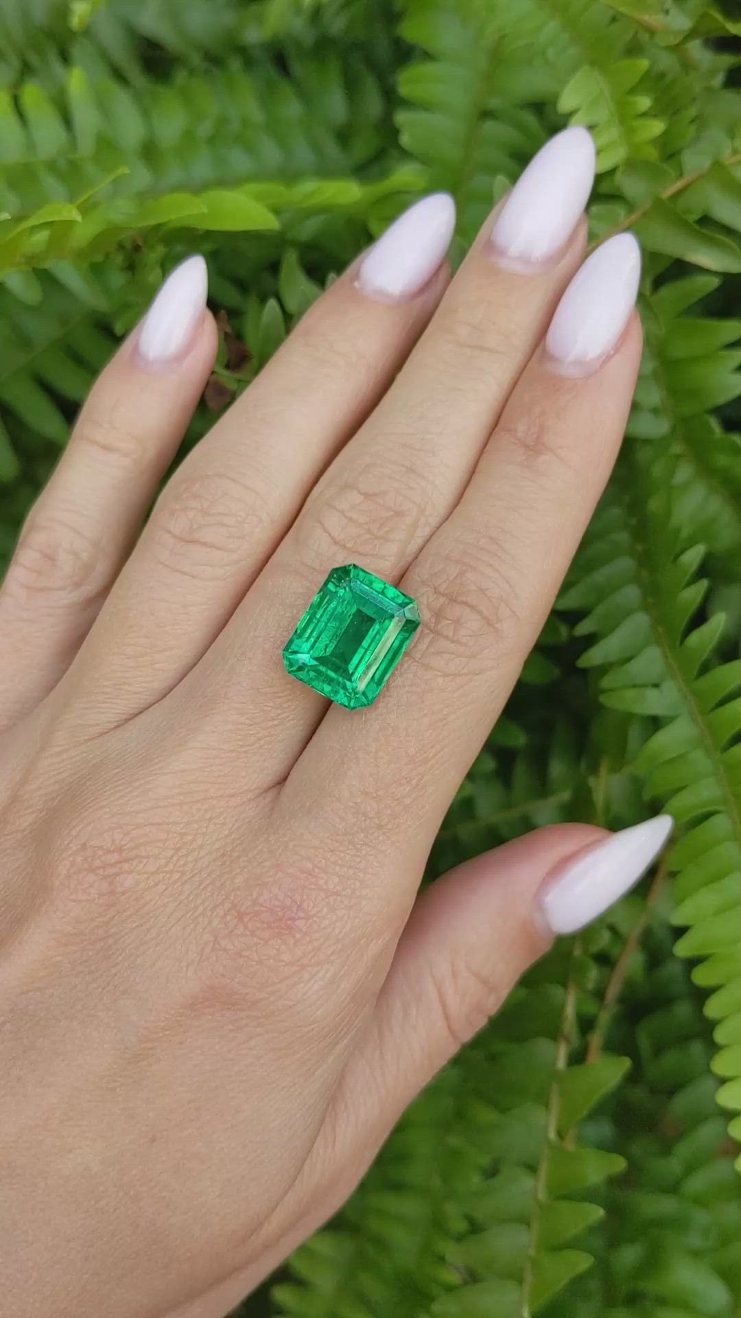 10.03 Ct. Emerald from Zambia Size Video