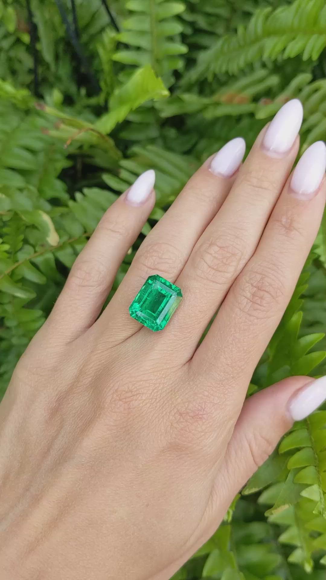 10.03 Ct. Emerald from Zambia Size Video