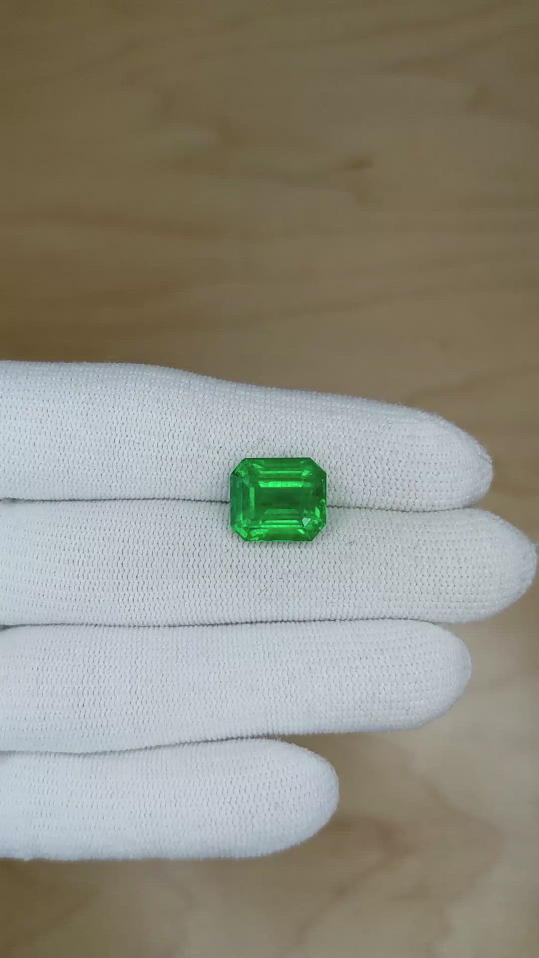 6.54 Ct. Emerald from Zambia Size Video