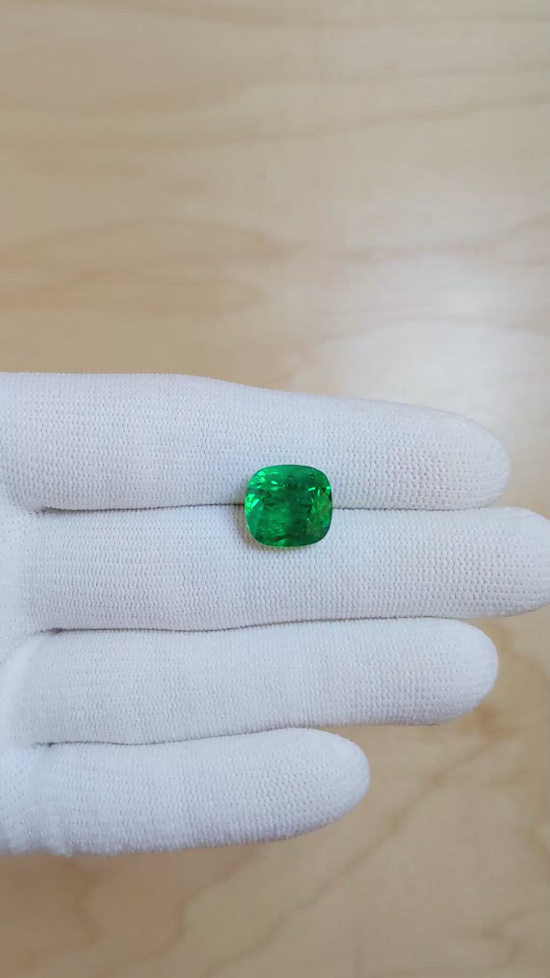 6.28 Ct. Emerald from Zambia Size Video