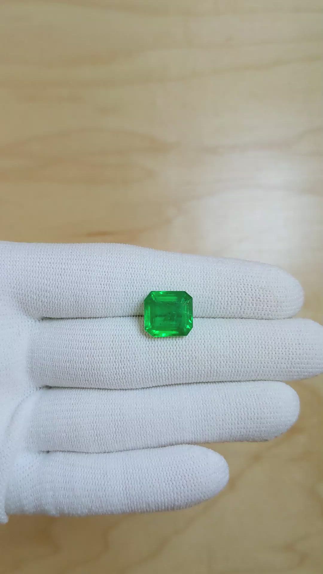 5.50 Ct. Emerald from Zambia Size Video