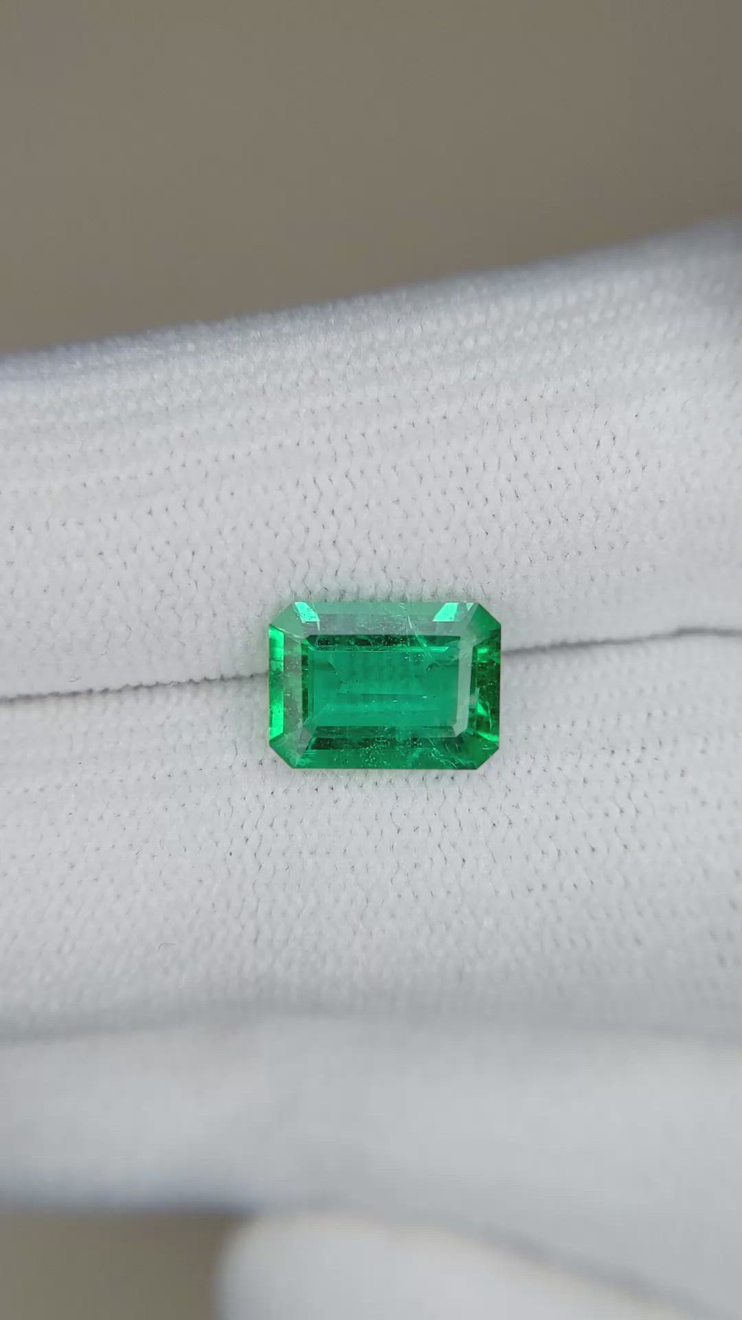 1.52 Ct. Emerald from Zambia Size Video