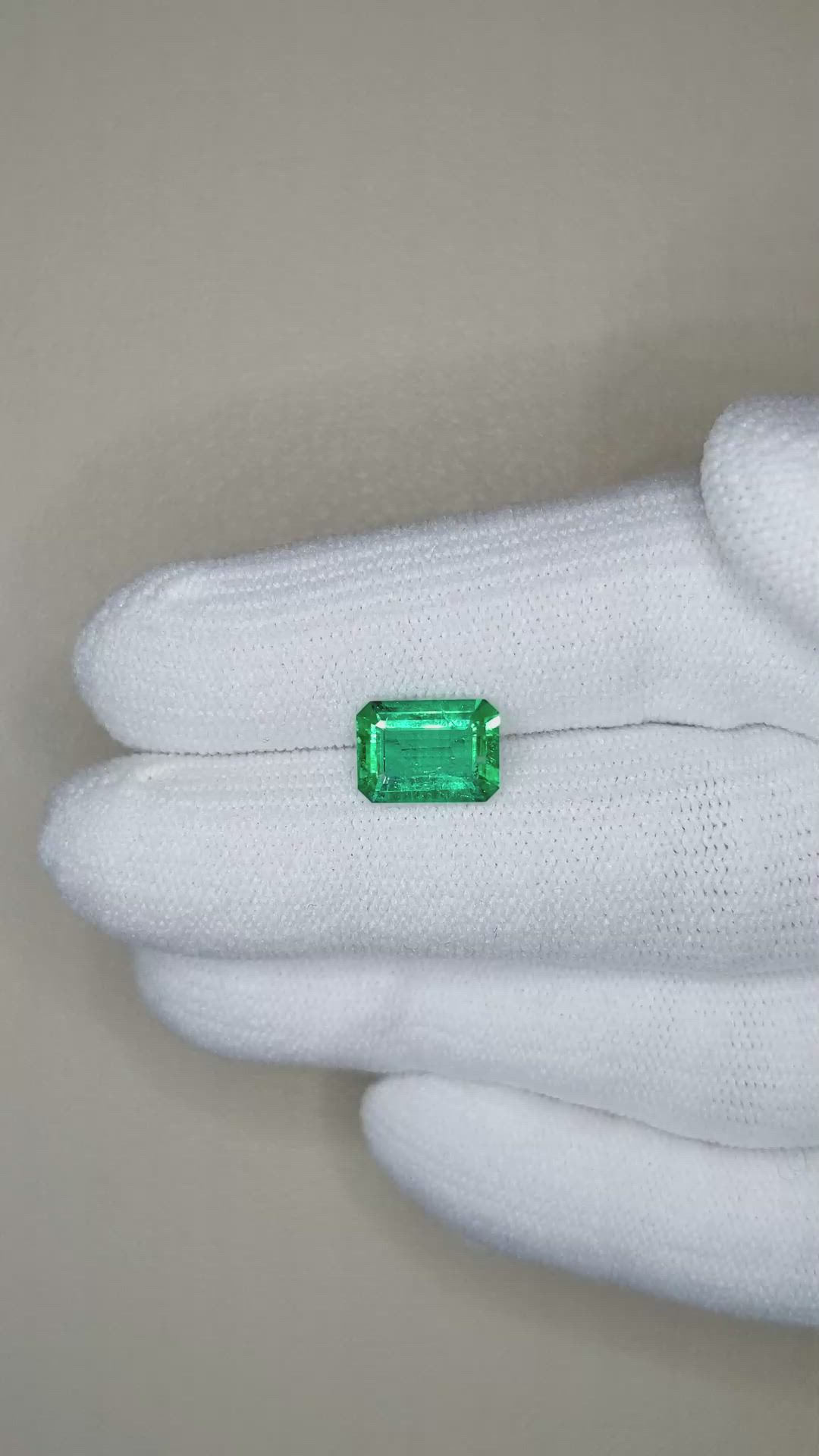 1.52 Ct. Emerald from Zambia Size Video
