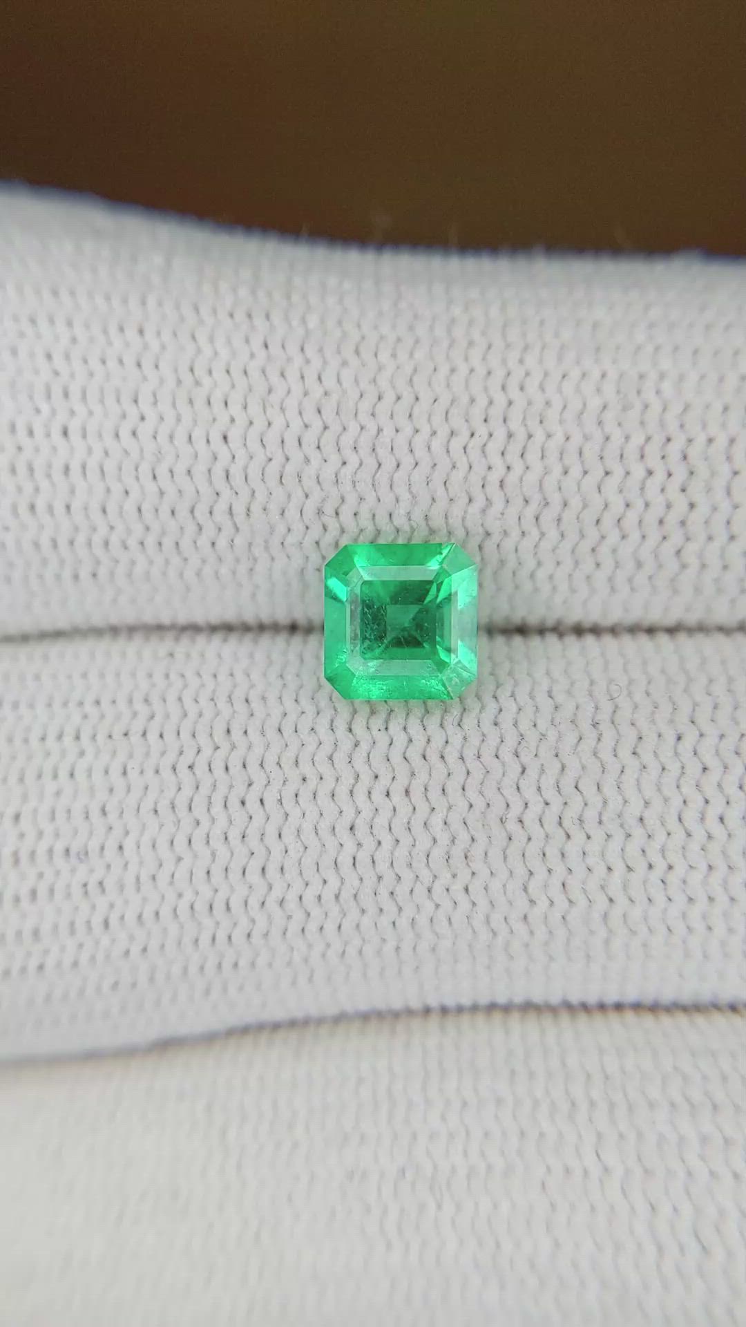 1.03 Ct. Emerald from Colombia Size Video