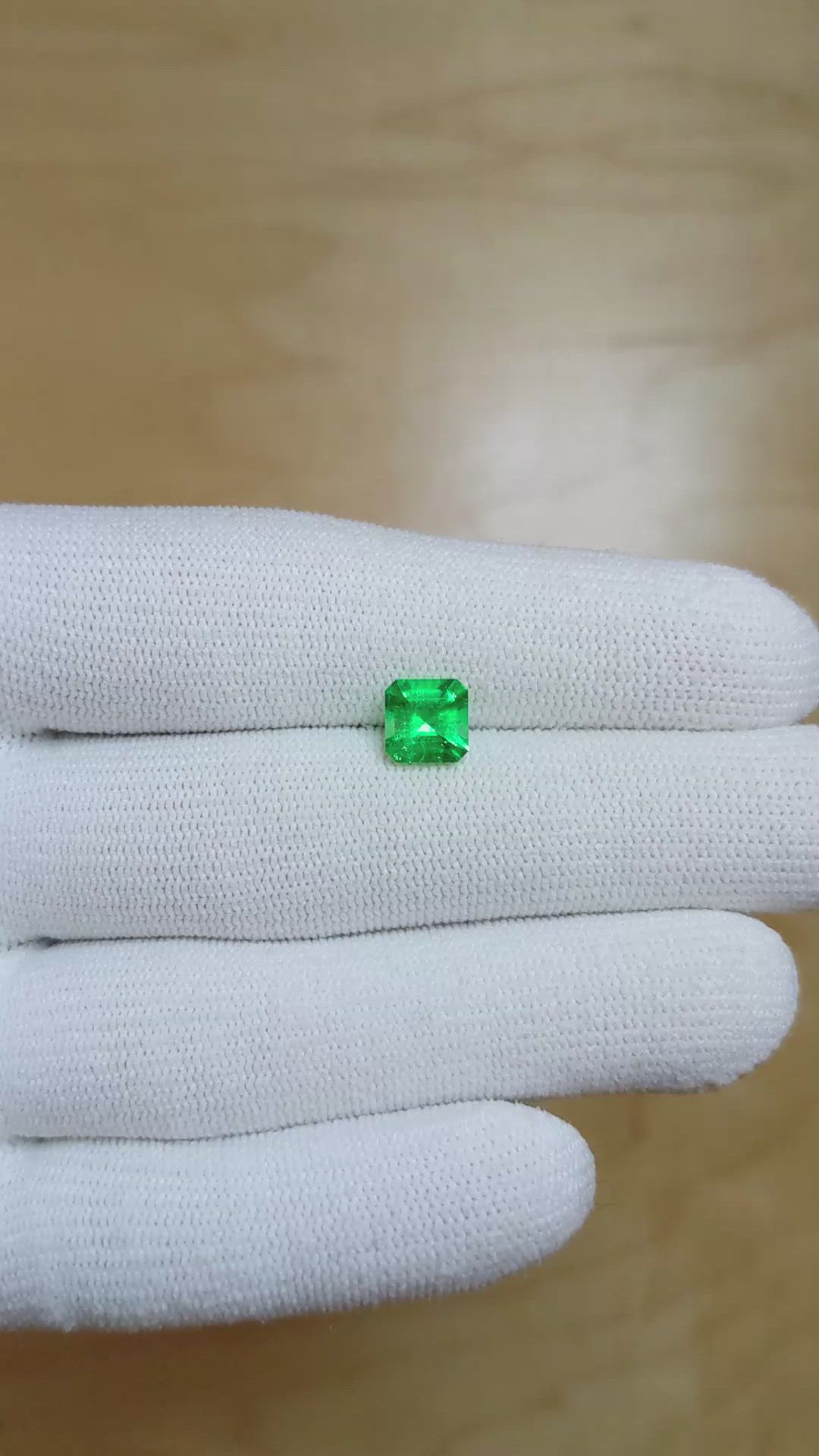 1.23 Ct. Emerald from Colombia Size Video