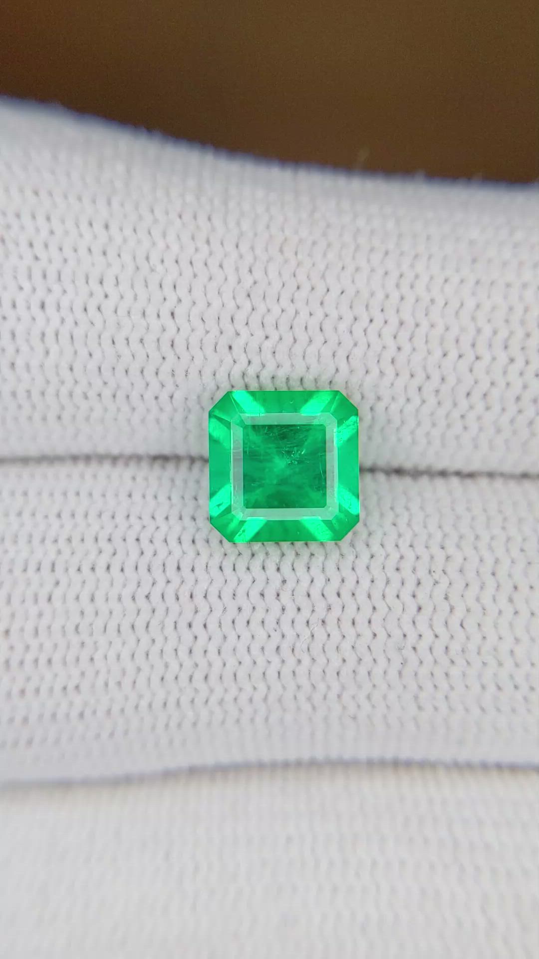 1.81 Ct. Emerald from Colombia Size Video