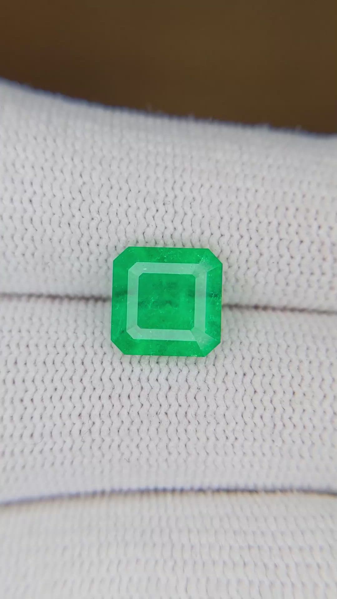 2.09 Ct. Emerald from Colombia Size Video