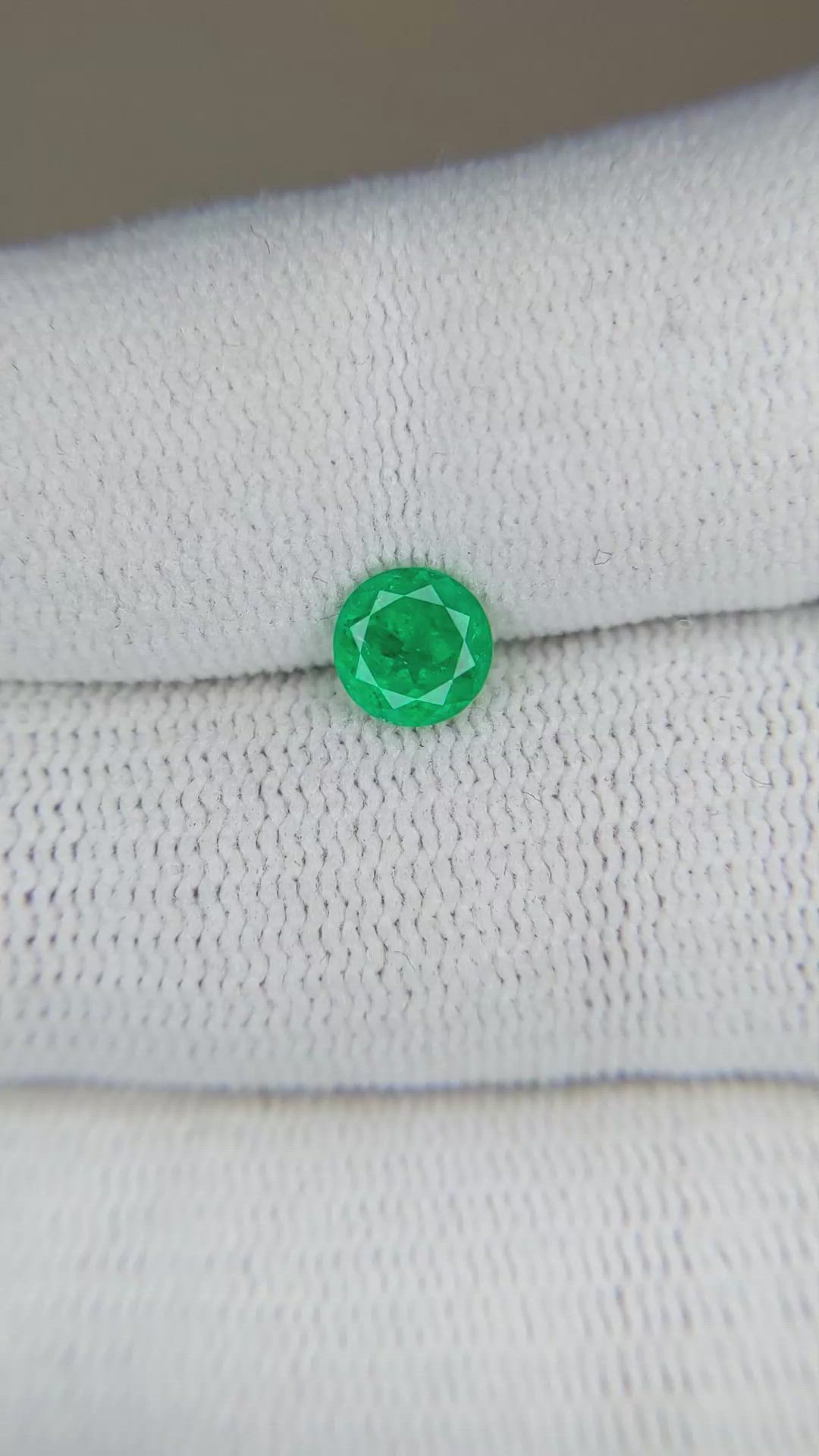 0.60 Ct. Emerald from Zambia Size Video